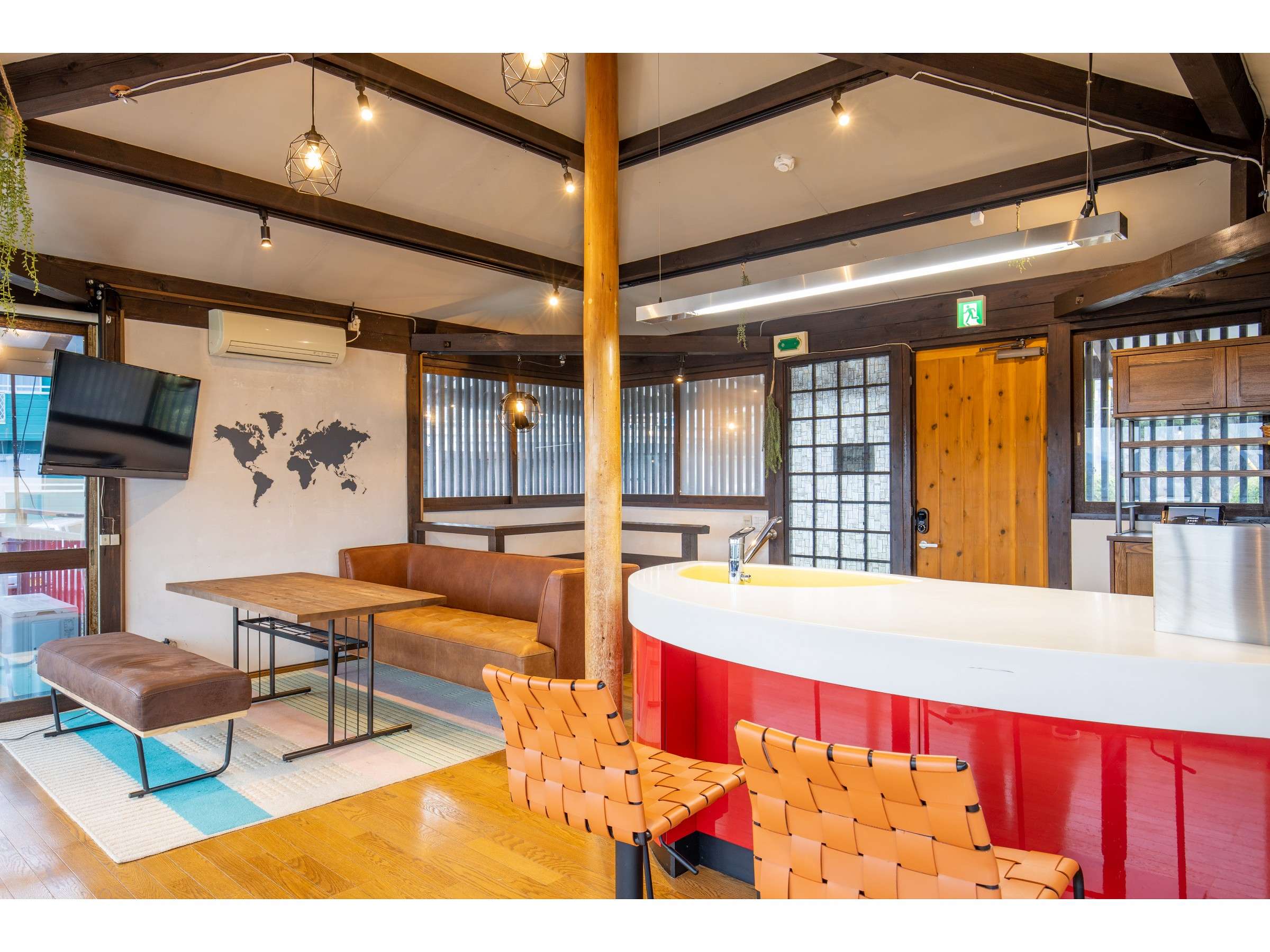 �ɓ�Ricca1 ��i���]�߂郊�r���O�L�b�`��