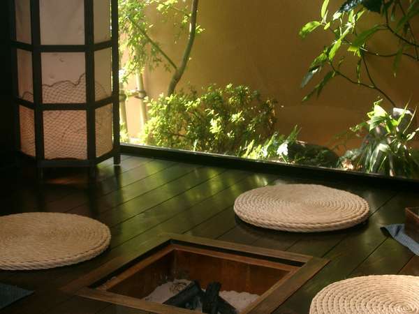 ���h��̊ٓ��ƈ͘F��