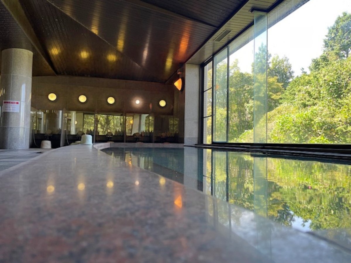 *�j���C/��A���v�X��]�ނ��Ƃ��ł��A���̗Y��Ȍi�F�����Ȃ���������Ƃ����났���������B