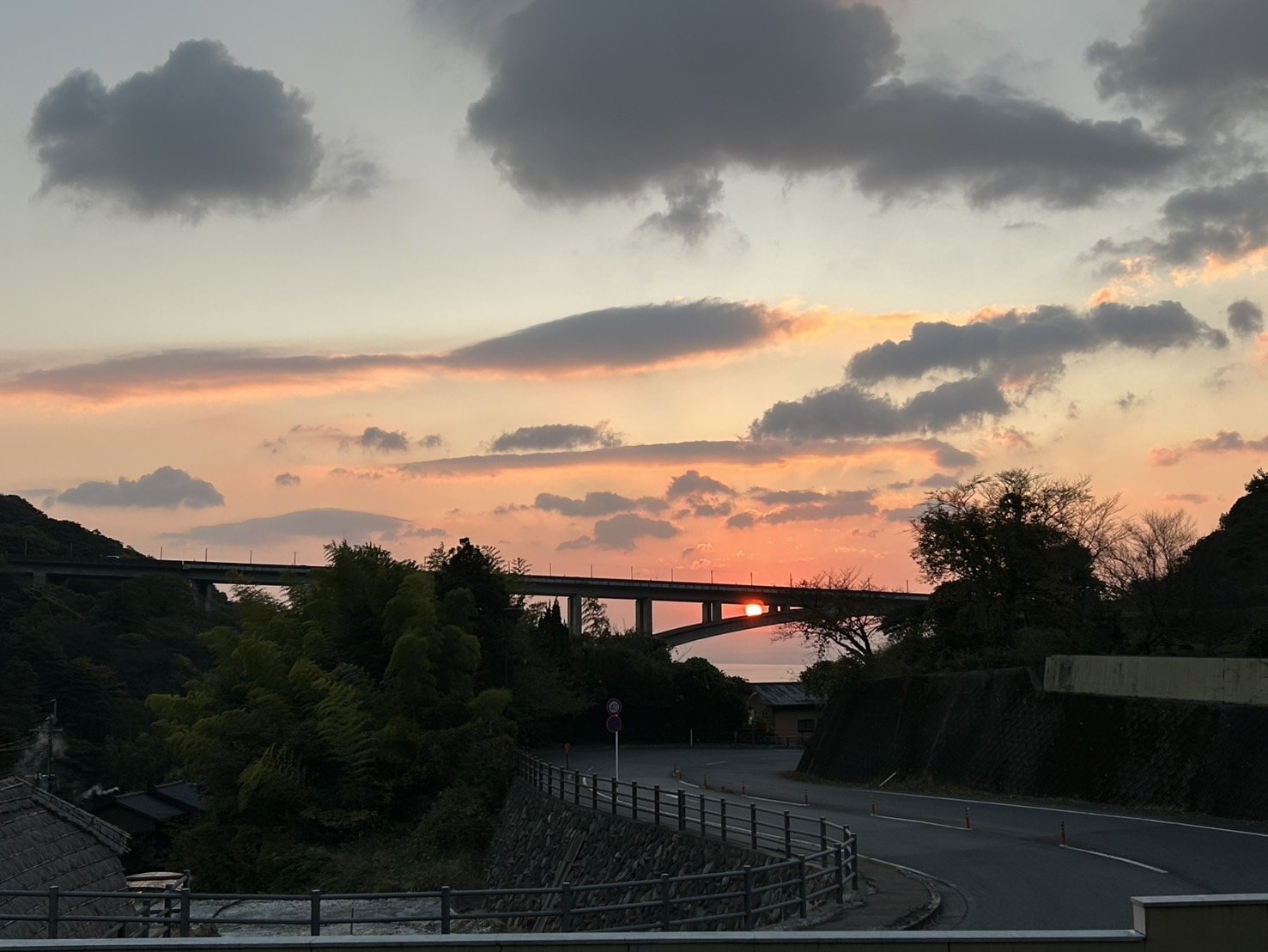 �����Ɩ��H��