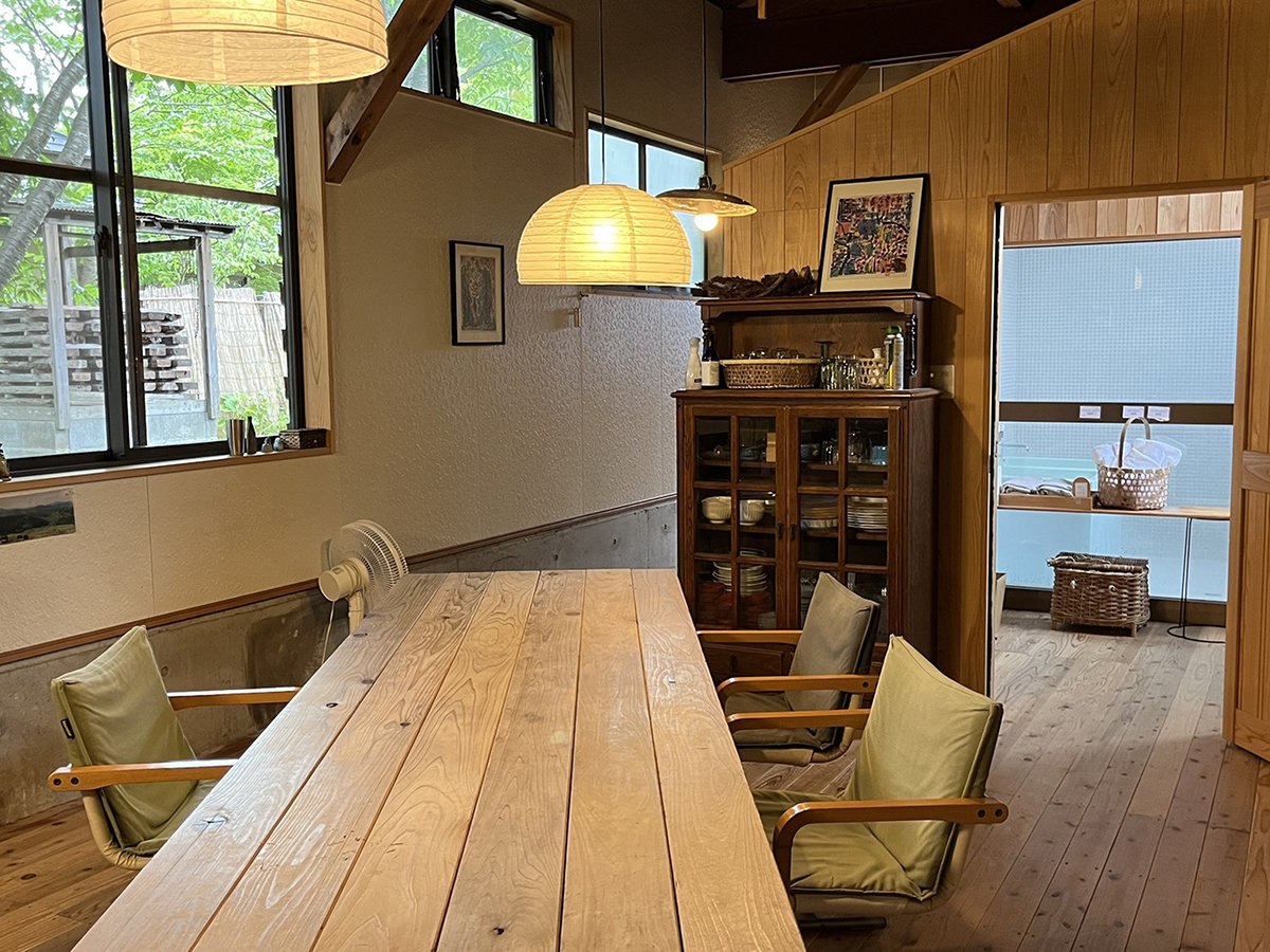 Ey킹݁F_CjOzlłB̊OɍL镗iɖ܂