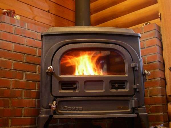 �S������Ă����d�X�g�[�u�B�S���̂��|�b�J�|�J��