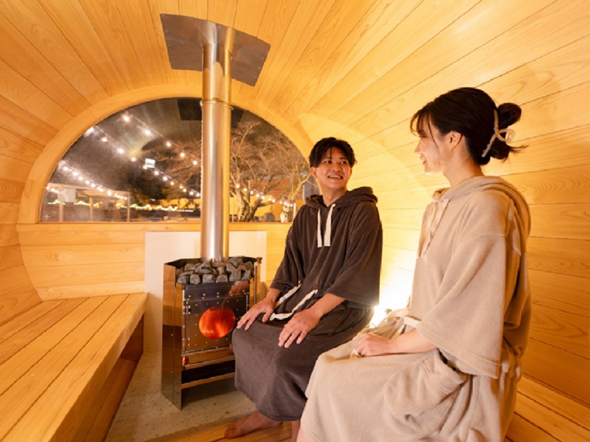 �A�E�g�h�A�T�E�i�uKULTA�v�������͗L�������^�����������܂��B