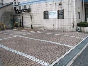 �z�e���אڒ��ԏ�@�����Ԃ��O���ɂȂ�܂��̂ŃJ�M�����a����v���܂�