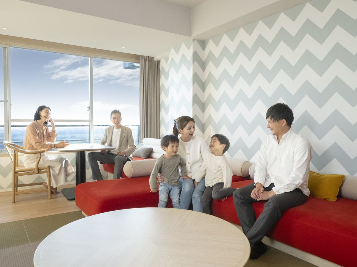 �J�t�@�~���[�X�C�[�g �p�m���}�r���[�i�o�X�t�j