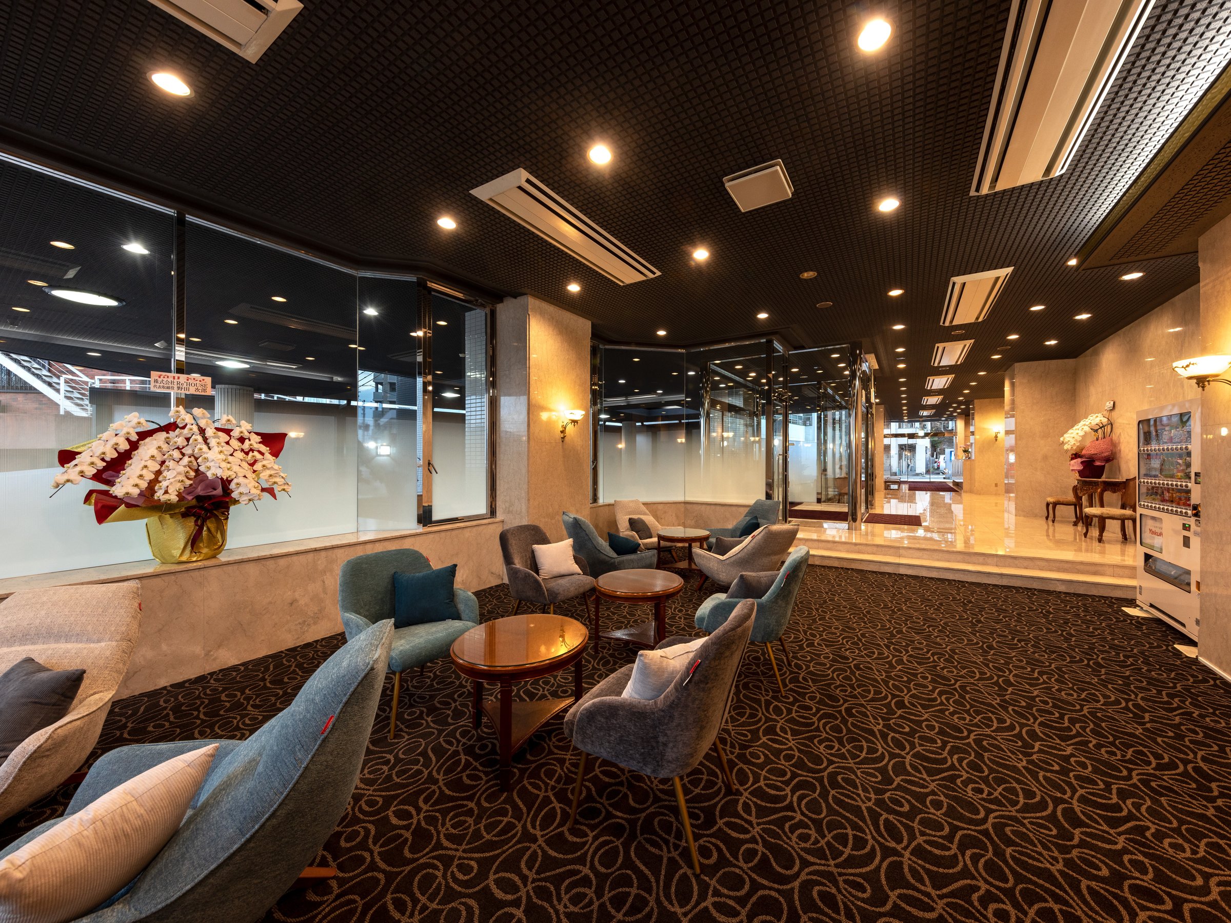 ǂȂp郉EWBBGM͂WYĂ܂B