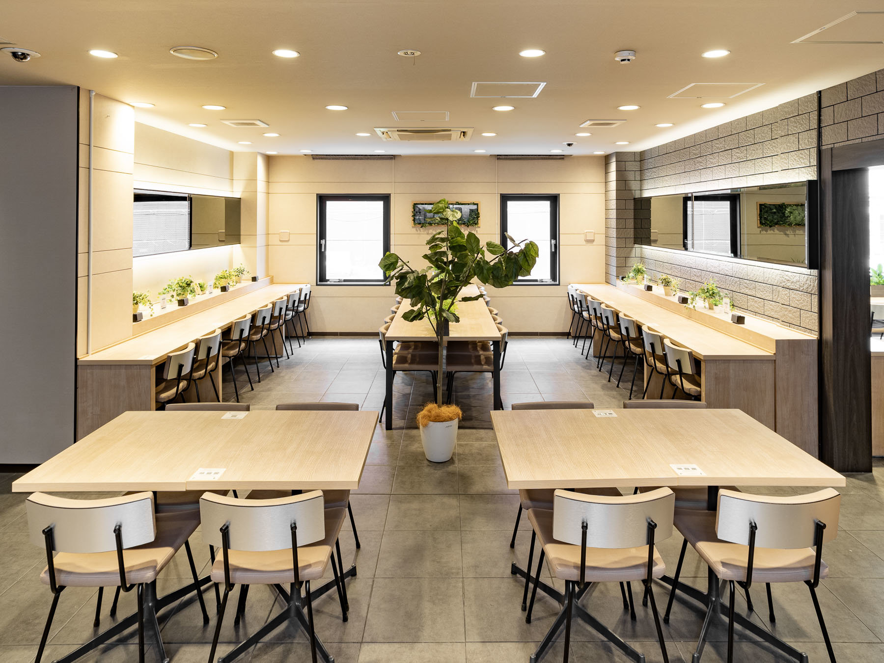 ���͒��H���i�����j�A��̓��E���W�Ƃ��Ă����p���������܂�