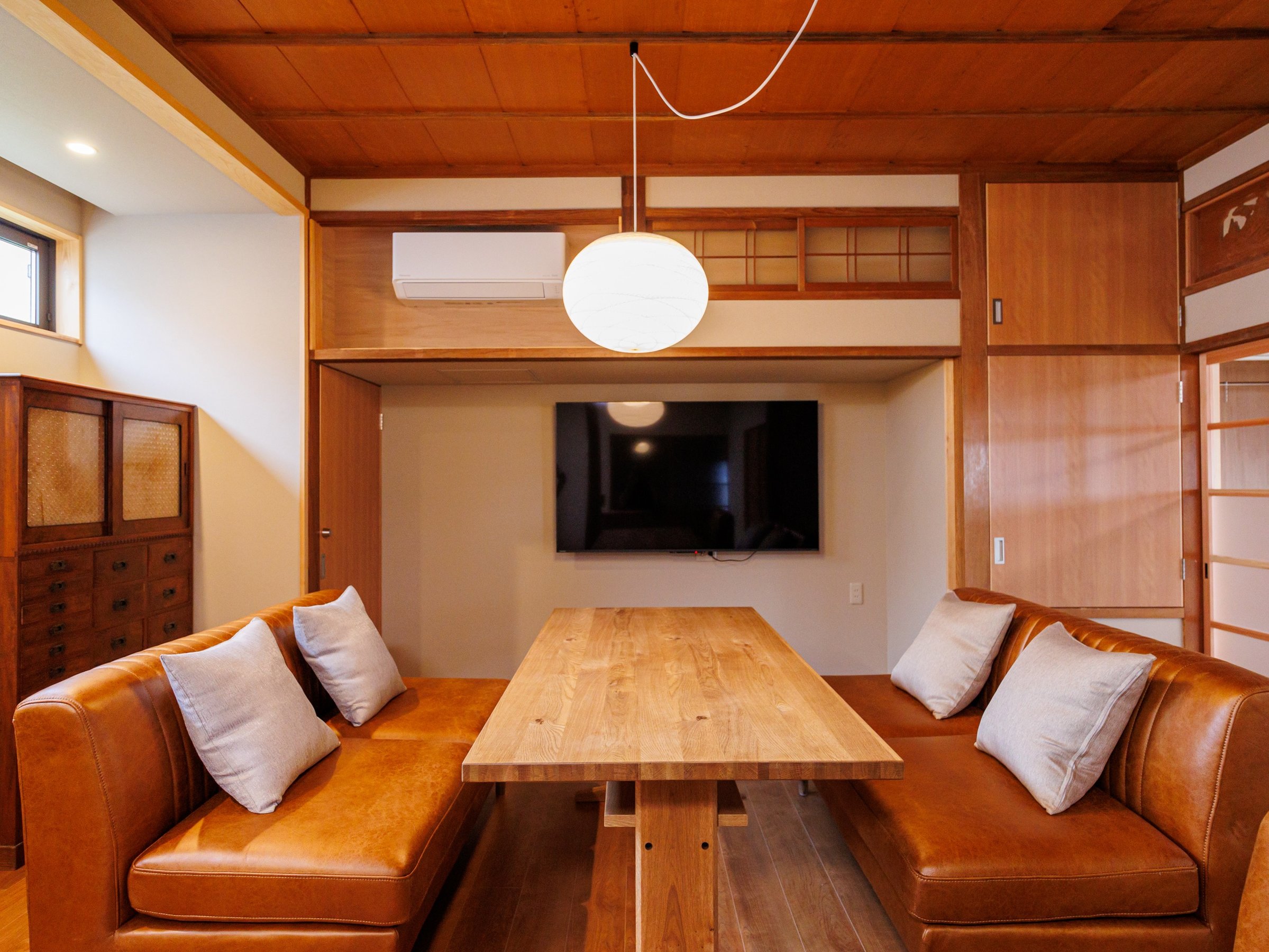 Ulɗpł\t@[e[uBUTC`̃lbgΉerŔ͖_B