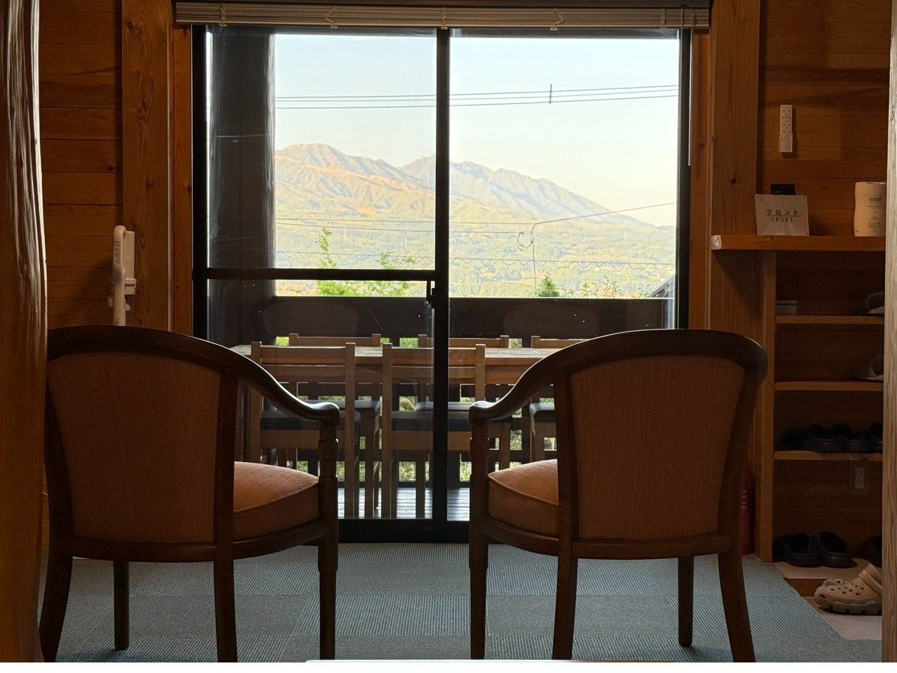 ���r���O