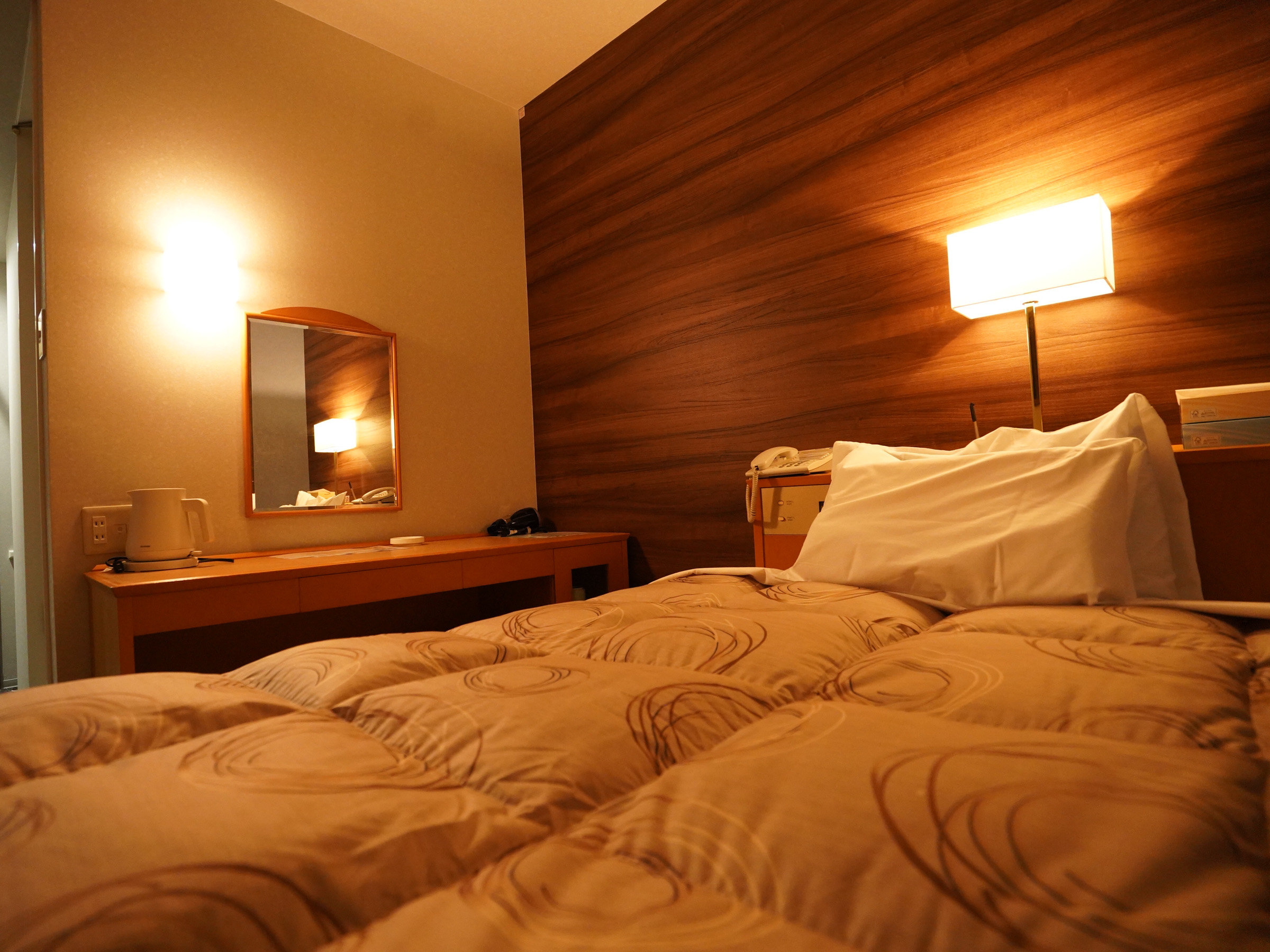 �y�X�^���_�[�h�_�u���z�r�W�l�X�ɍœK�A�L�X�Ƃ����f�X�N���[�N�t