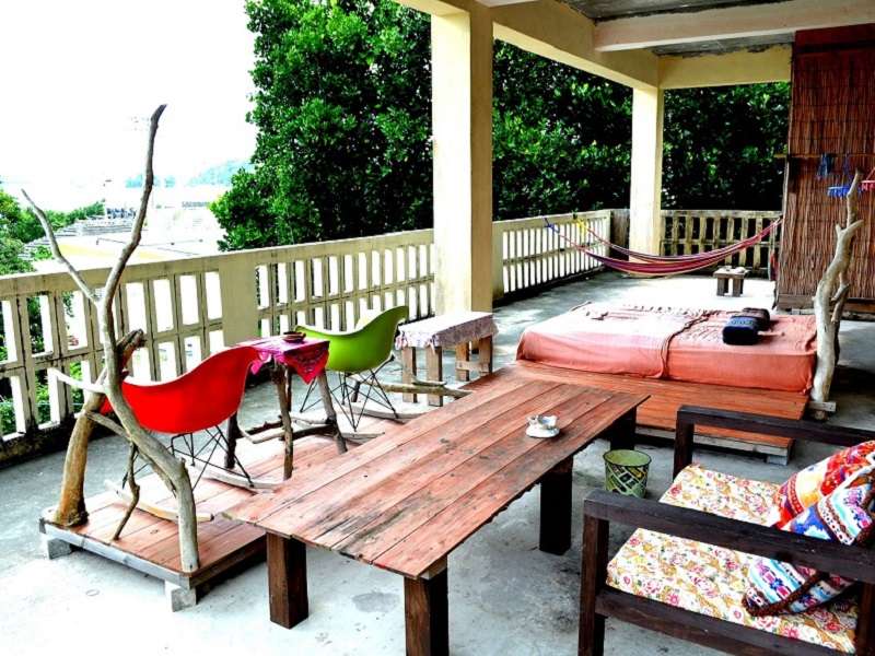 �o���R�j�[