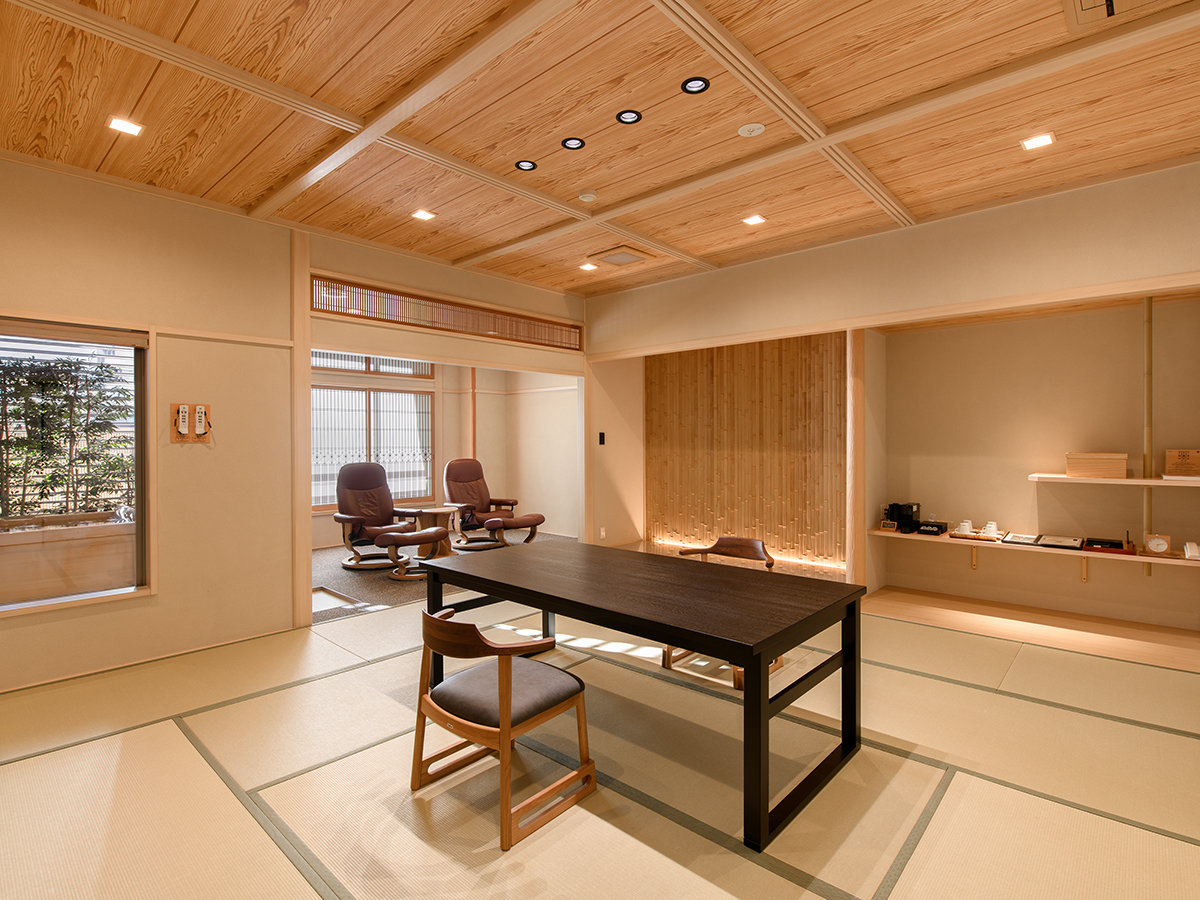 L�y�{��/68���ā`�z�a��13.5��{�w�̌��򎺓��I�V���C�t���i���j