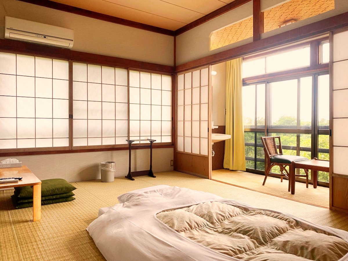 *a6`10̂ɂē܂BiF10j