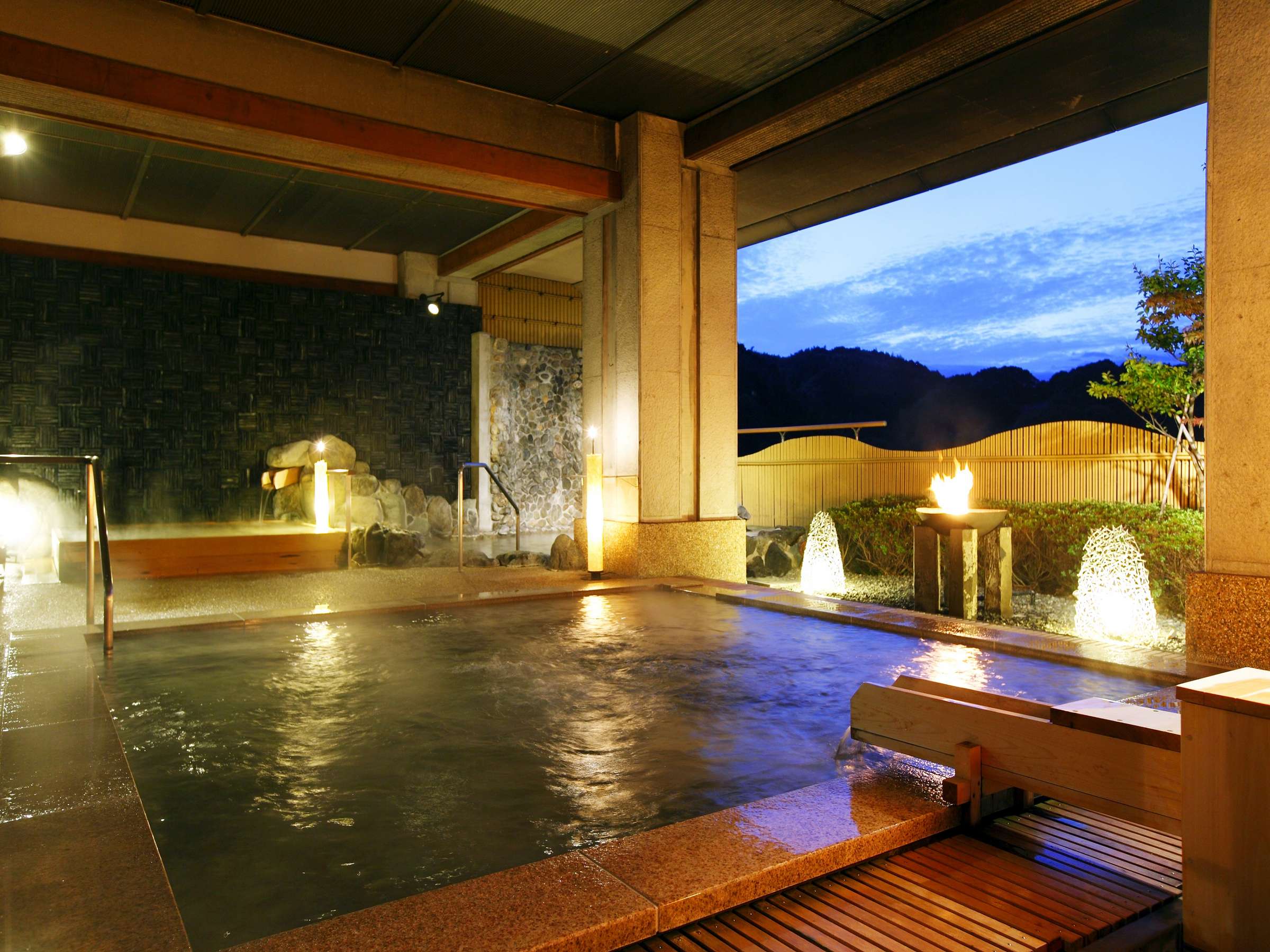 ����ς蓒���݂͊i�ʁI�傫�ȓ����ƂƂ��ɁA3�̓��a�������I�V���C�ɂĒ����̖����������\���������B