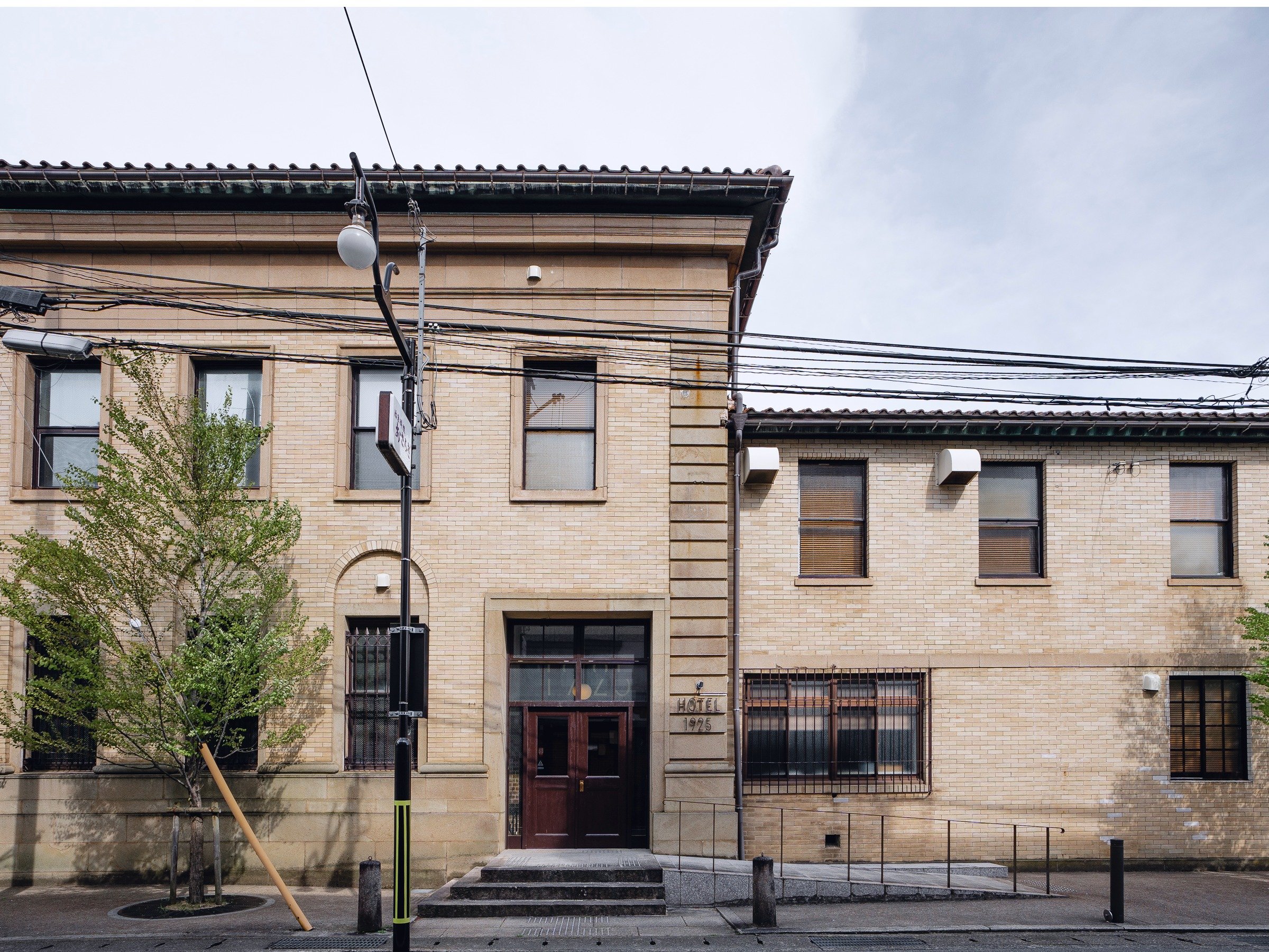 �d����TOYOOKA1925�̊O��