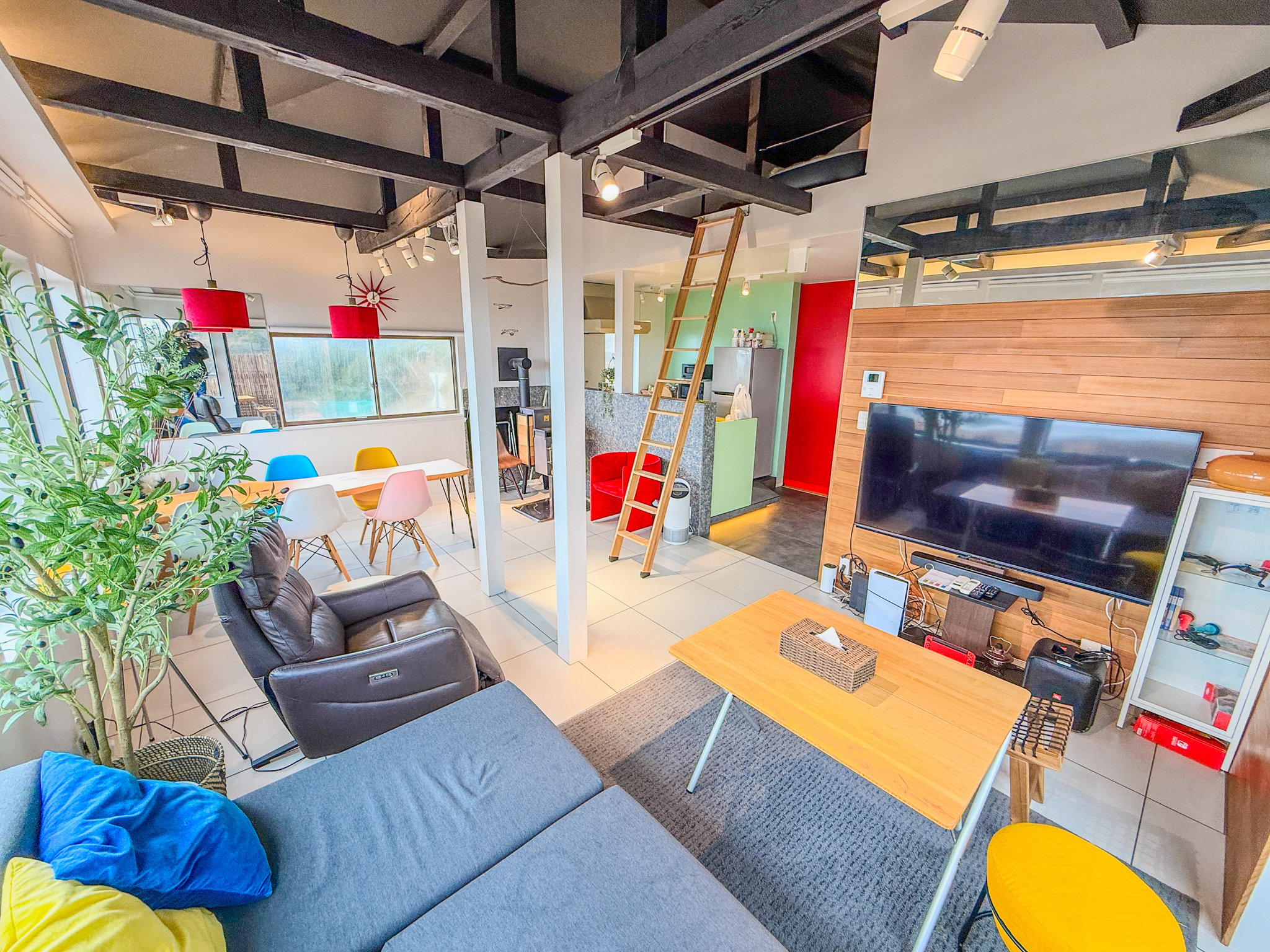 ���r���O