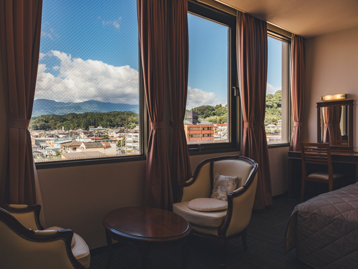 �������猩������B���ǎR