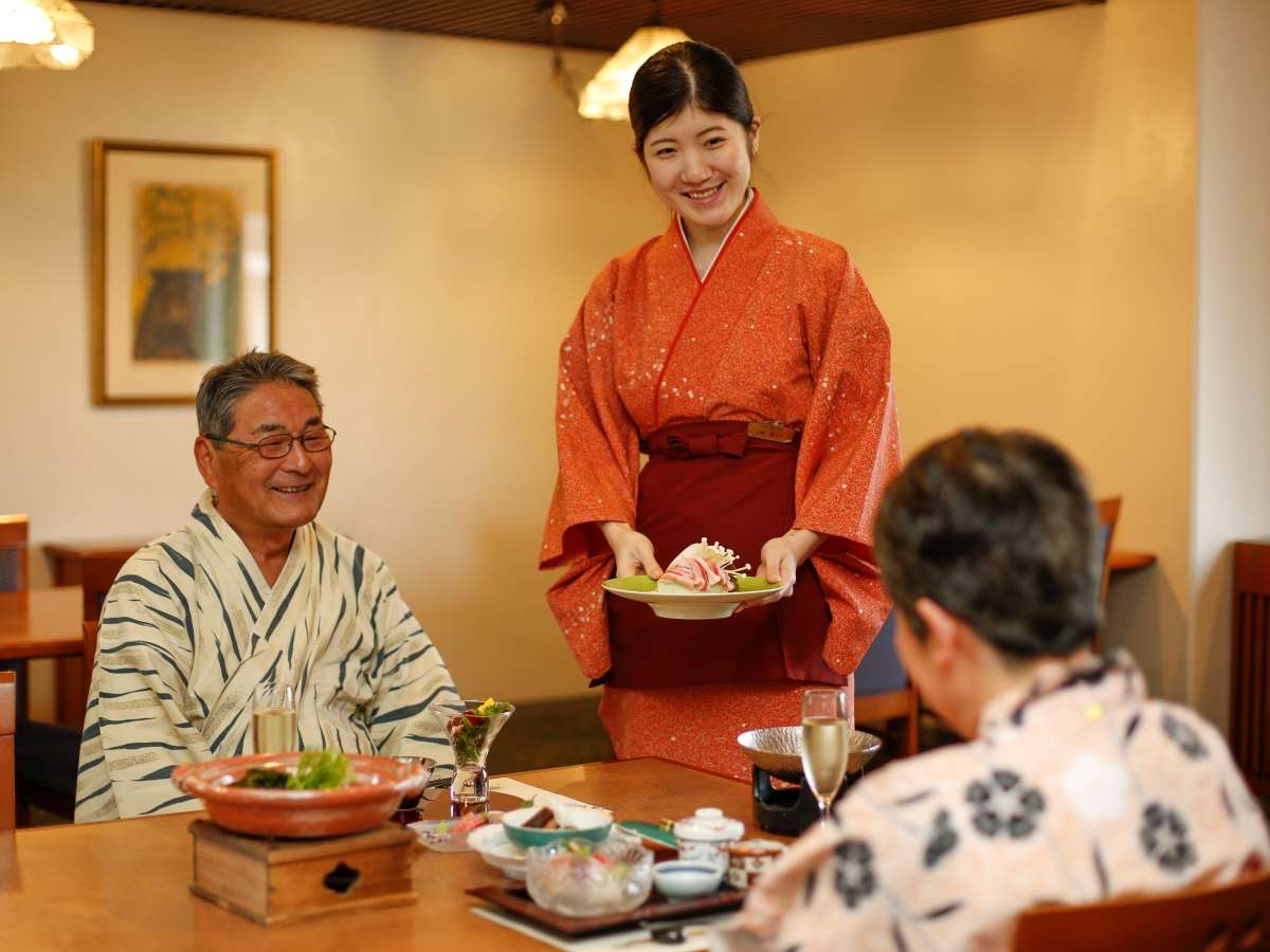 �S���܂�A�b�g�z�[���ȃT�[�r�X