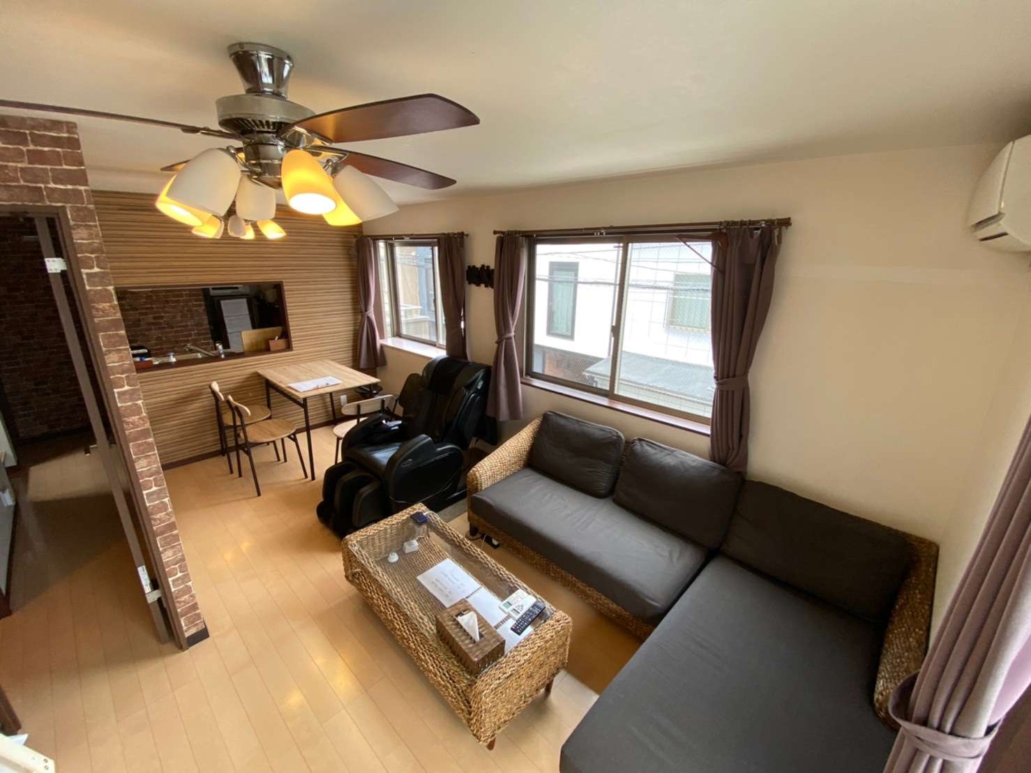 ���r���O