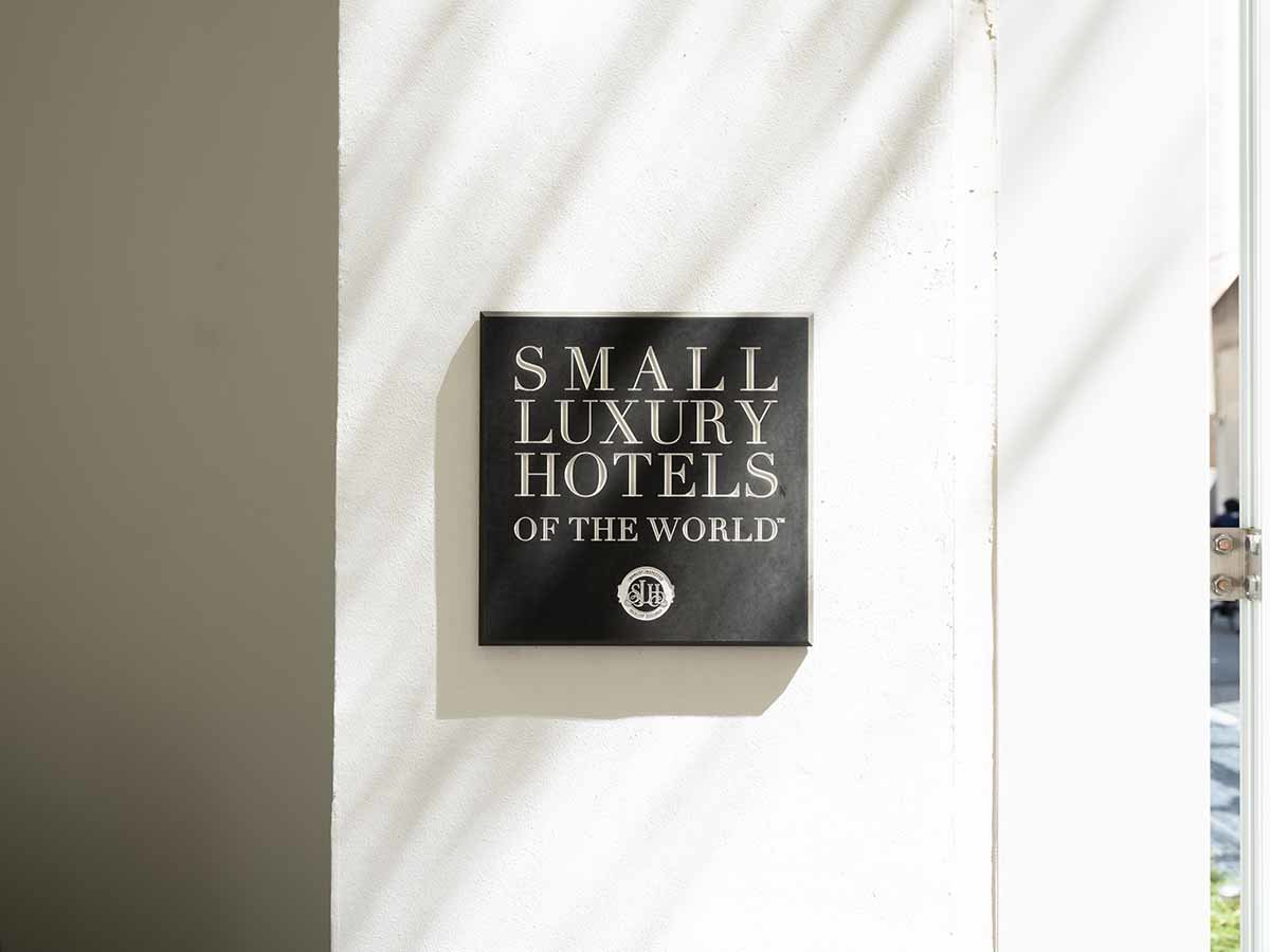 ��㏉�I�X���[���E���O�W���A���[�E�z�e���Y�E�I�u�E�U�E���[���h�iSLH�j�����X