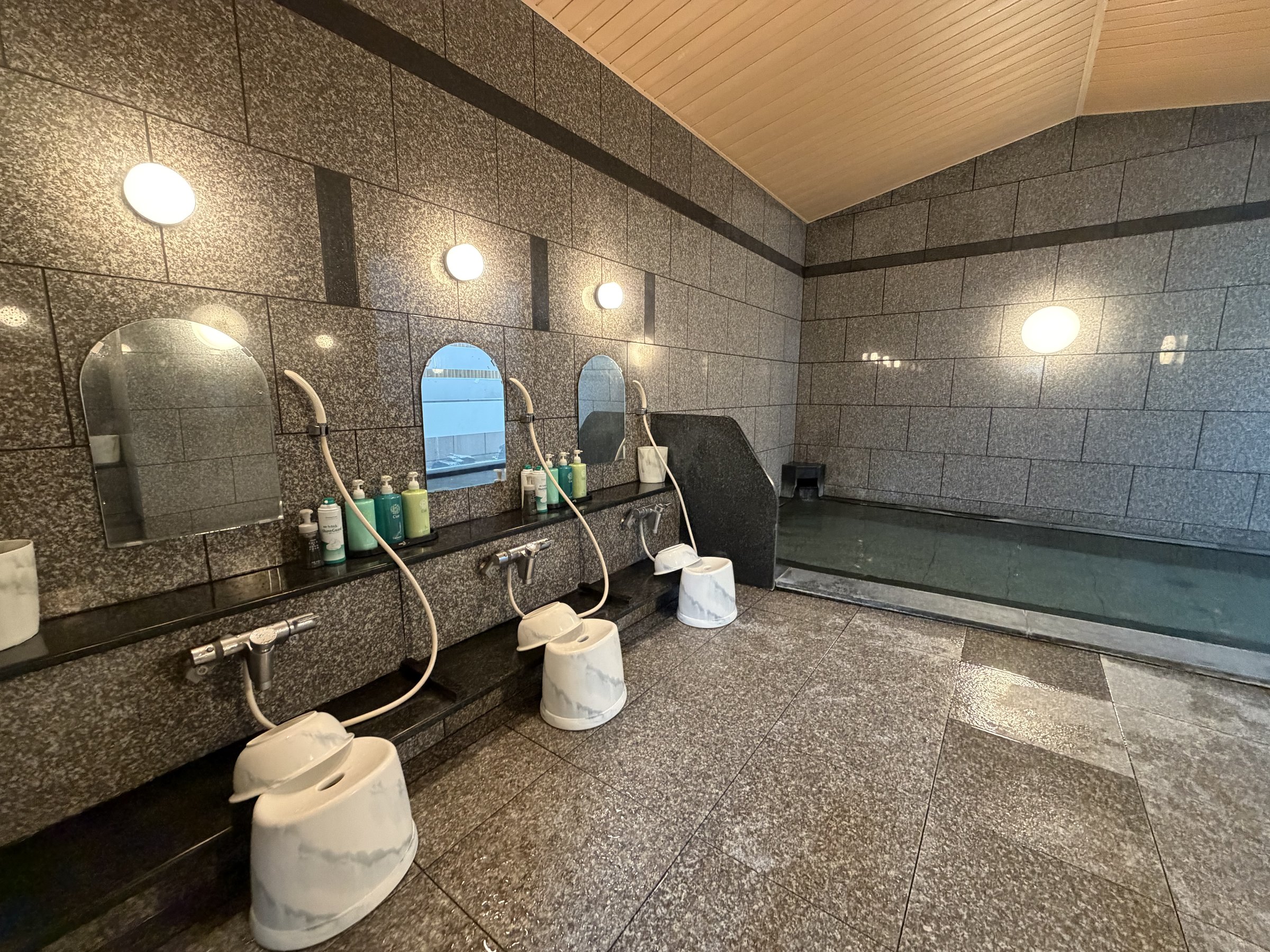 �j���嗁��-�����-