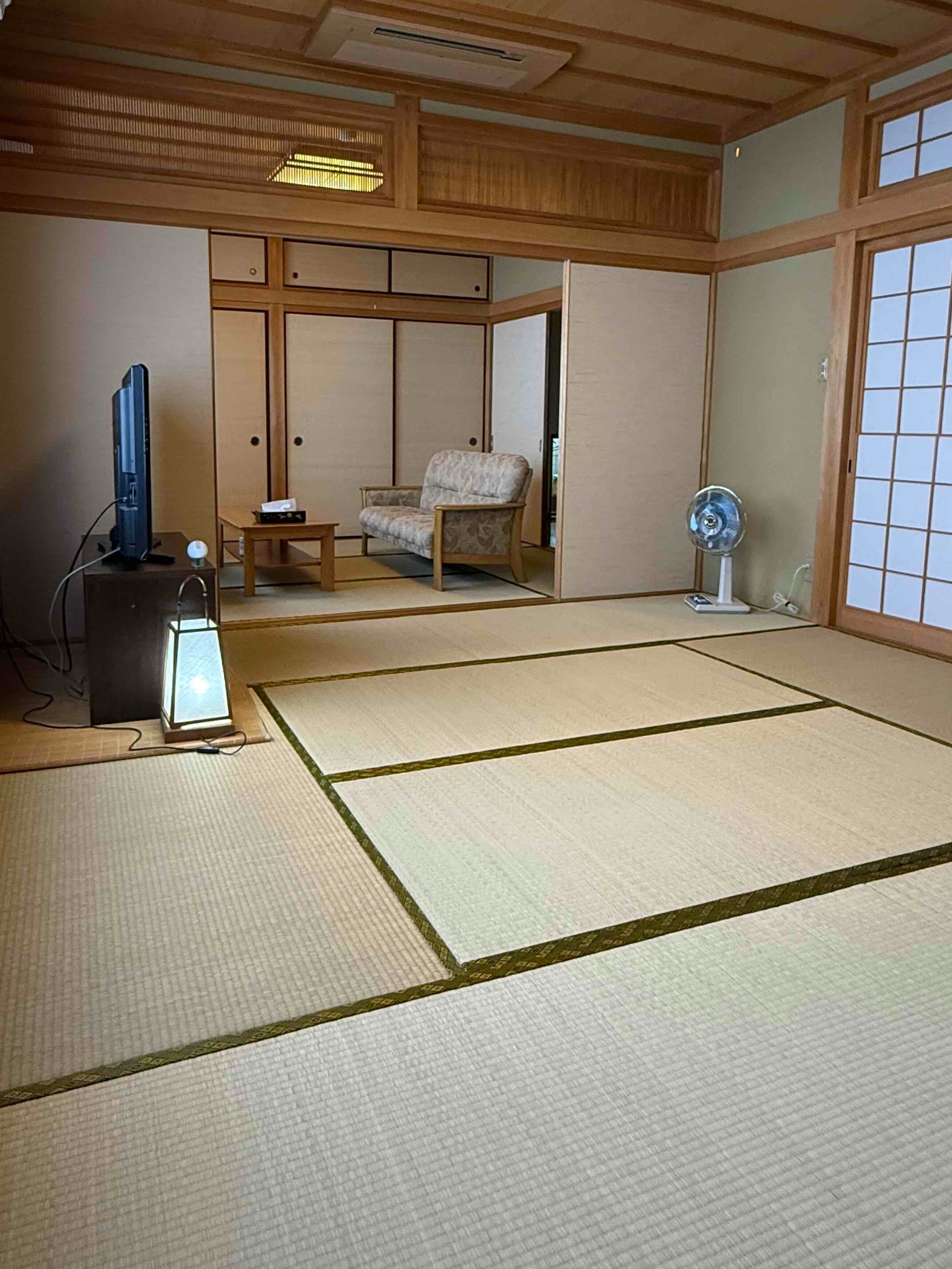 ��̊ԂŎ��R�ɂ��났�^�C���B�e���r�����Ă��z�c�Ŗ���S�n�悢���Ԃ�