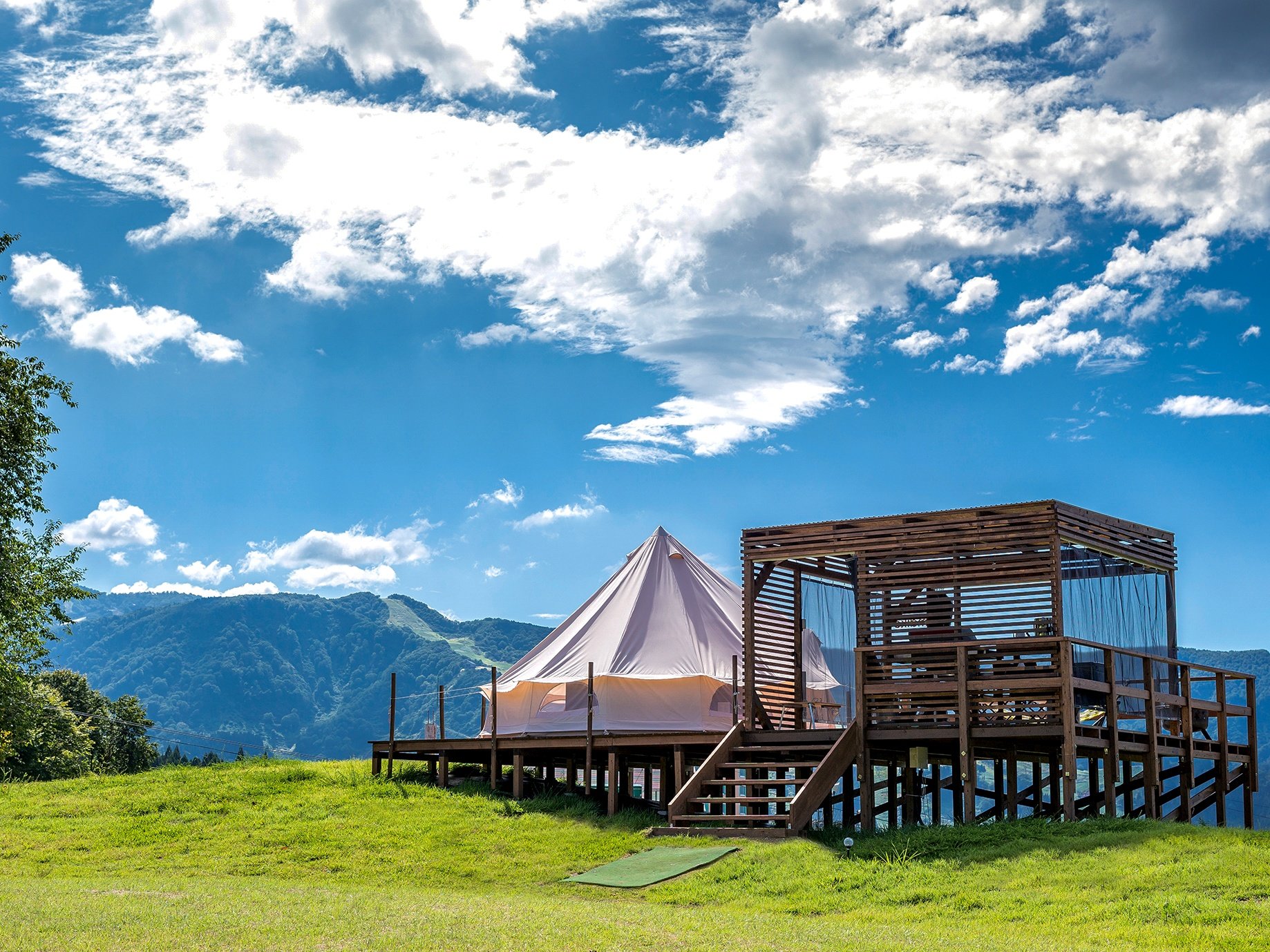 �y�x���e���g�z�u�₩�ȕ�������������O�����s���O�T�C�g