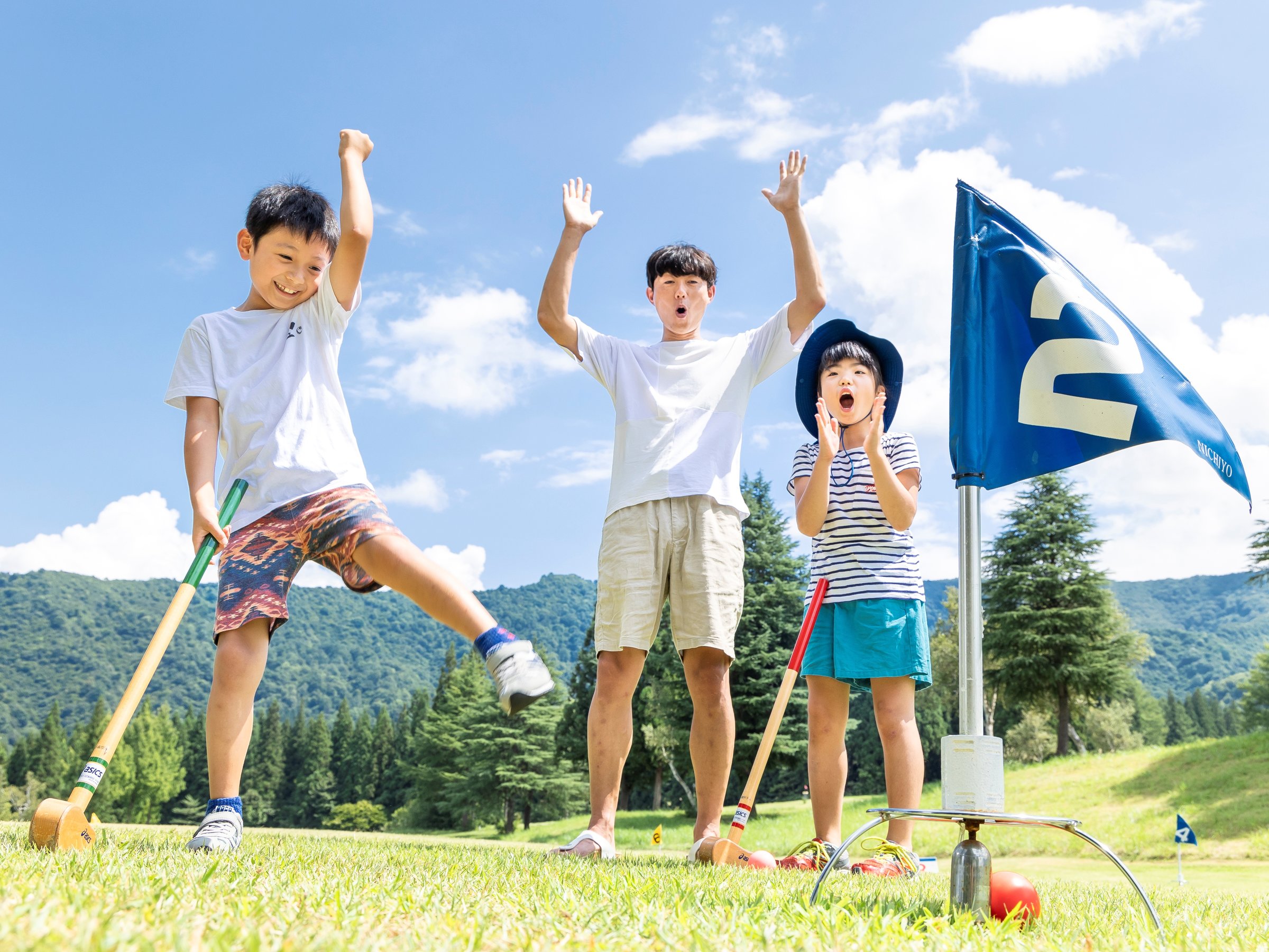 �y�O���E���h�E�S���t�z3����݂�ȂŊy���߂�X�|�[�c