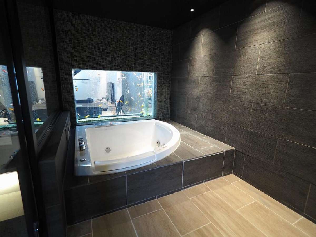 ���C���o�X���[���ɂ̓W���O�W�[�B�V�����[�̓w�b�h�E�{�f�B�E�t�b�g�V�����[