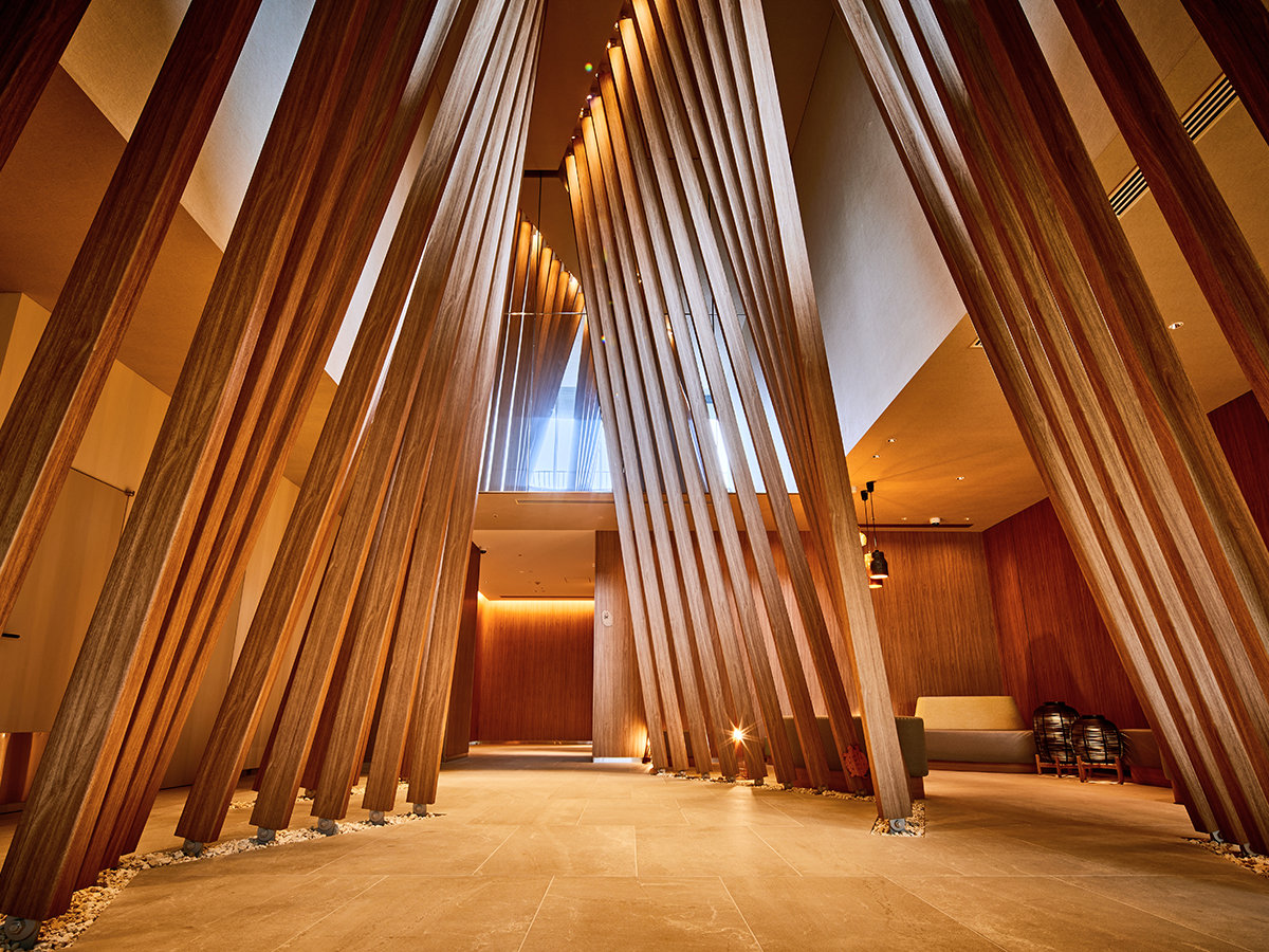 �y1F�G���g�����X�C���[�W�z