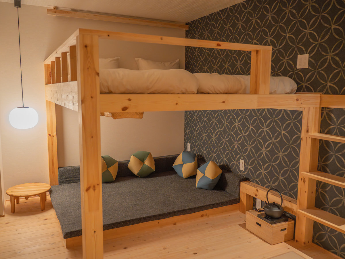 �E�y3�K/�x�b�h���[���z�閧��n�̂悤��2�i�x�b�h�B�q�ǂ��̍��̖��������A���ʂȋ�Ԃł�