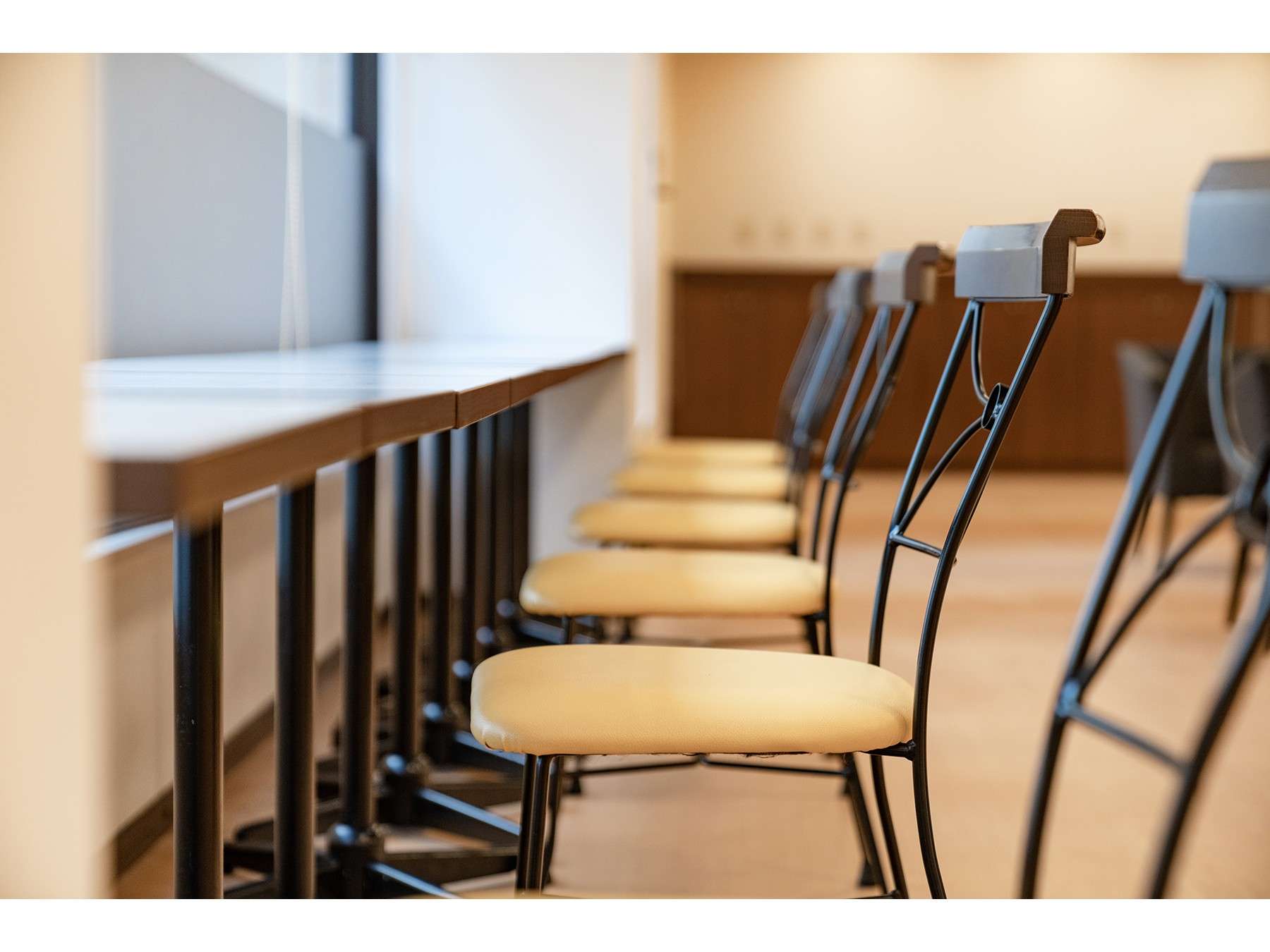 �ٓ��C���[�W�i���L�X�y�[�X�j