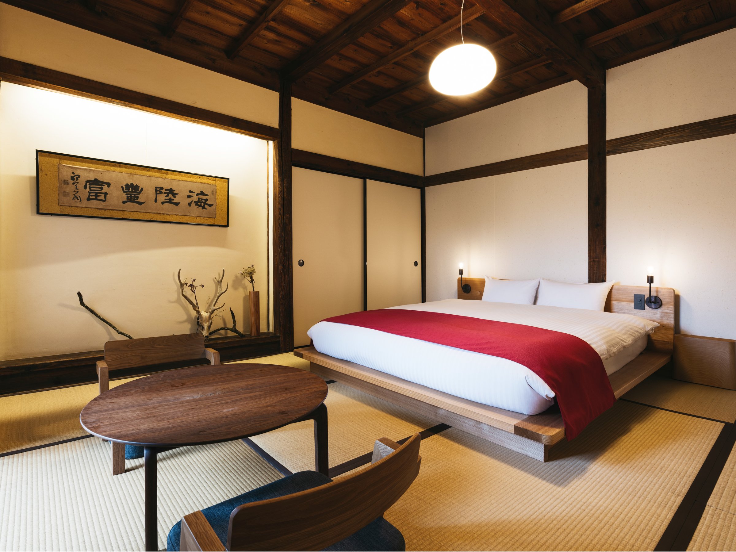 sw蕶ɂo^Ă镐Ɖ~uPAAK HOTEL v