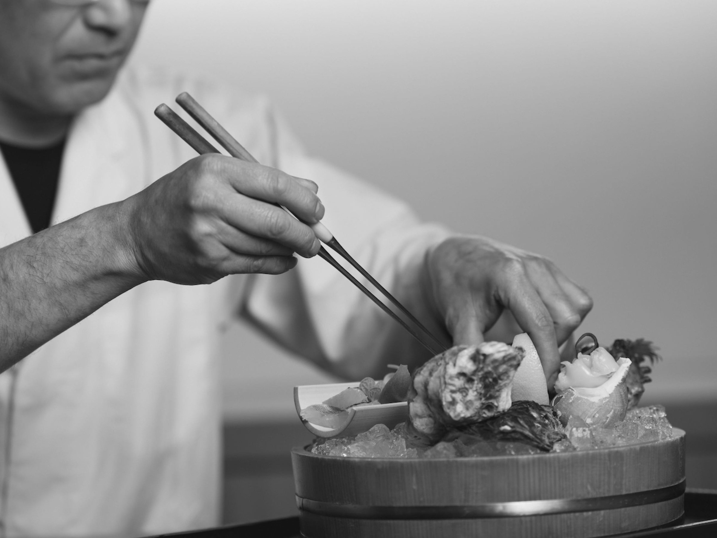 ���̐H�ނ�m��s�������ٗ��������r��U�邢�܂��B