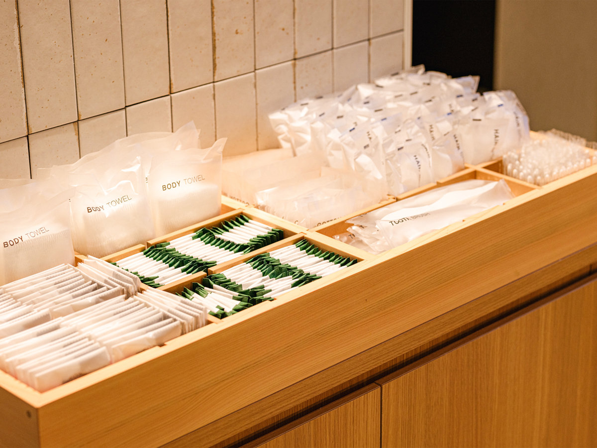 EyAjeBzZbgAAȖ_AJ~\AER[q[ZbgȂǂp