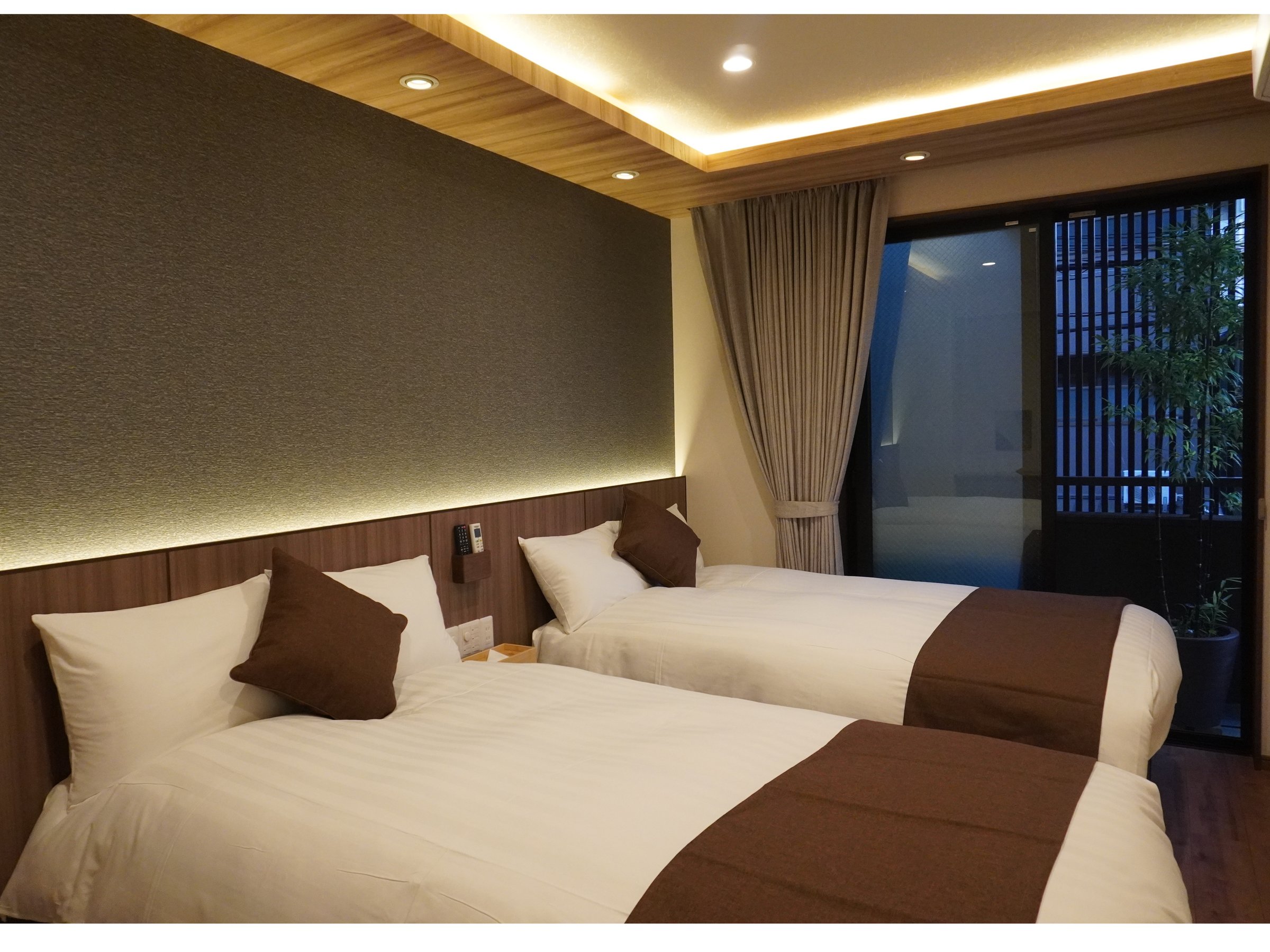 2�`�SF�@�Q���Q