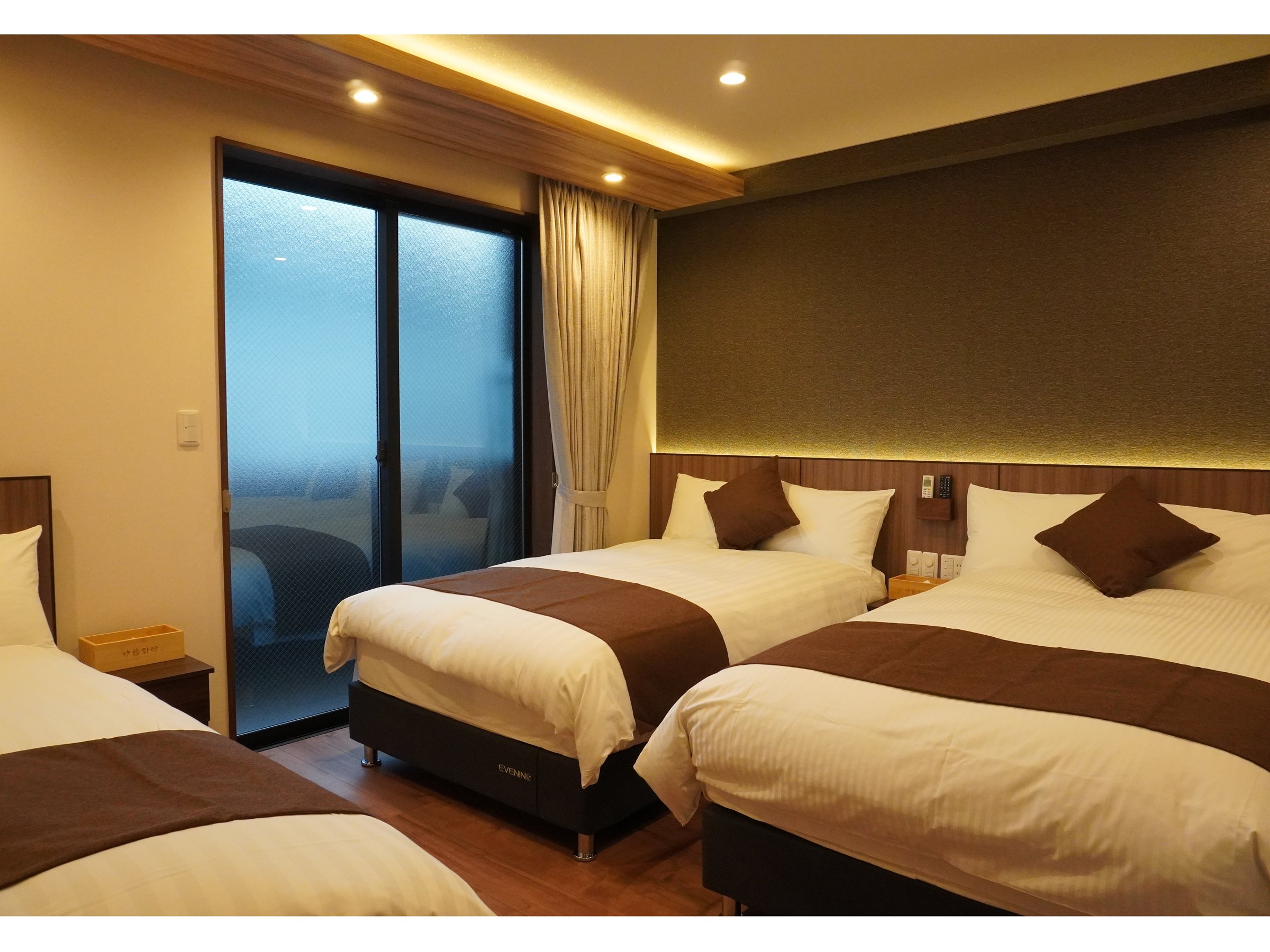 2�`�SF�@�Q���P