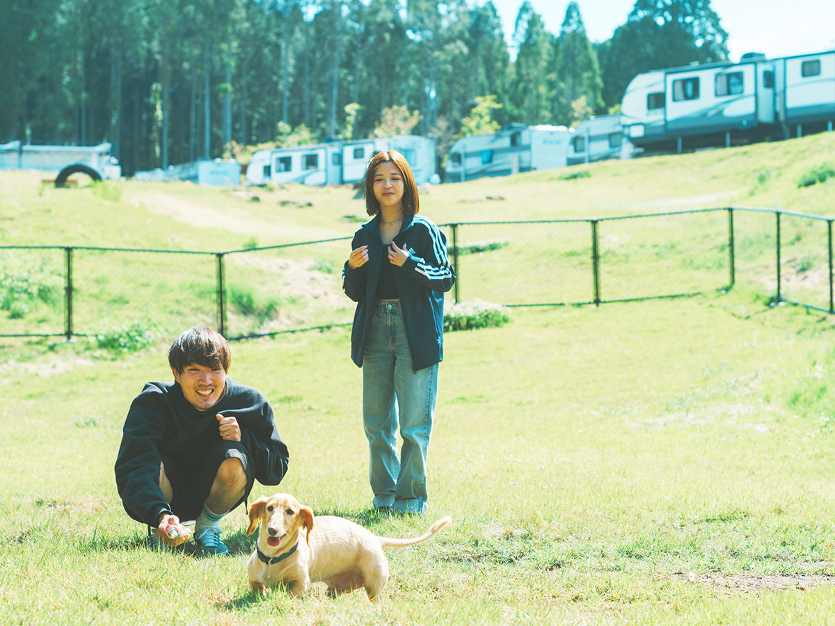 y^With DogsEhbOzUR[Xy񂾌̓hbOGAňƗVڂI