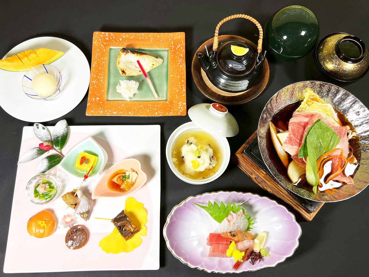 ���������n����Η������F�G�߂��ʂ�{�̐H�ނ�p���A���������̂����������񋟒v���܂��B