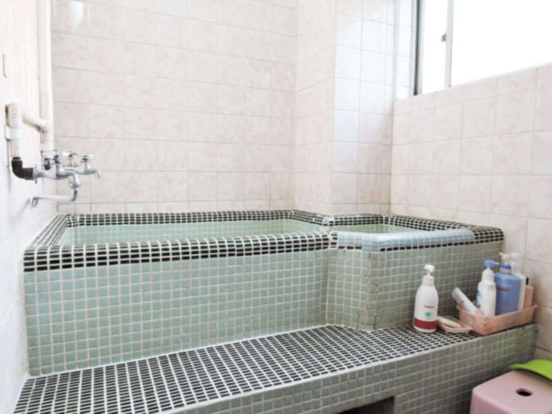 *�ٓ��ɂ͉Ƒ����C��2�ӏ��������܂��i�ݐؗ��pOK�j