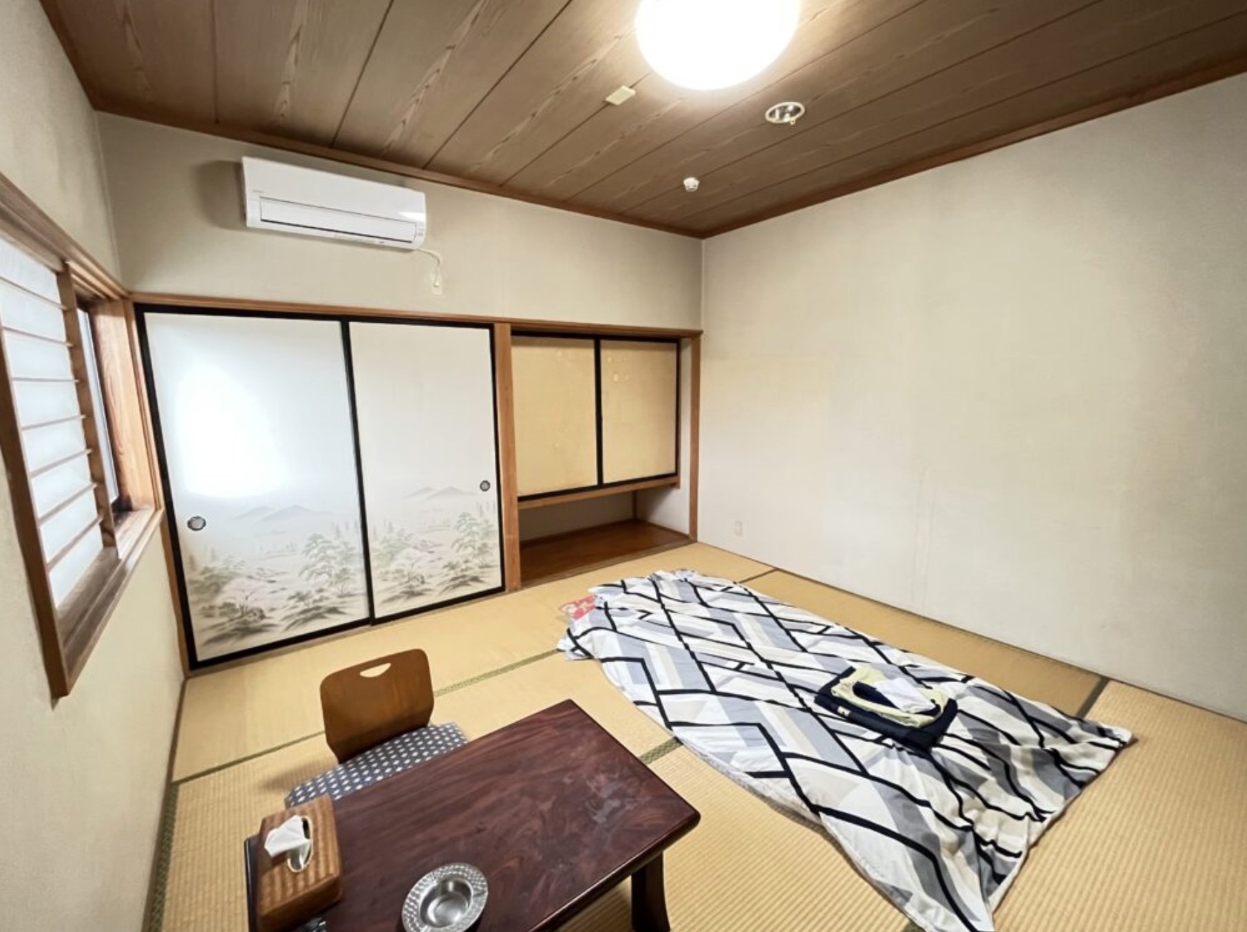 ���o�X�Ȃ��g�C���Ȃ������C�͑嗁��A�g�C���͋��L�g�C���i���@�t���j�������p�������B