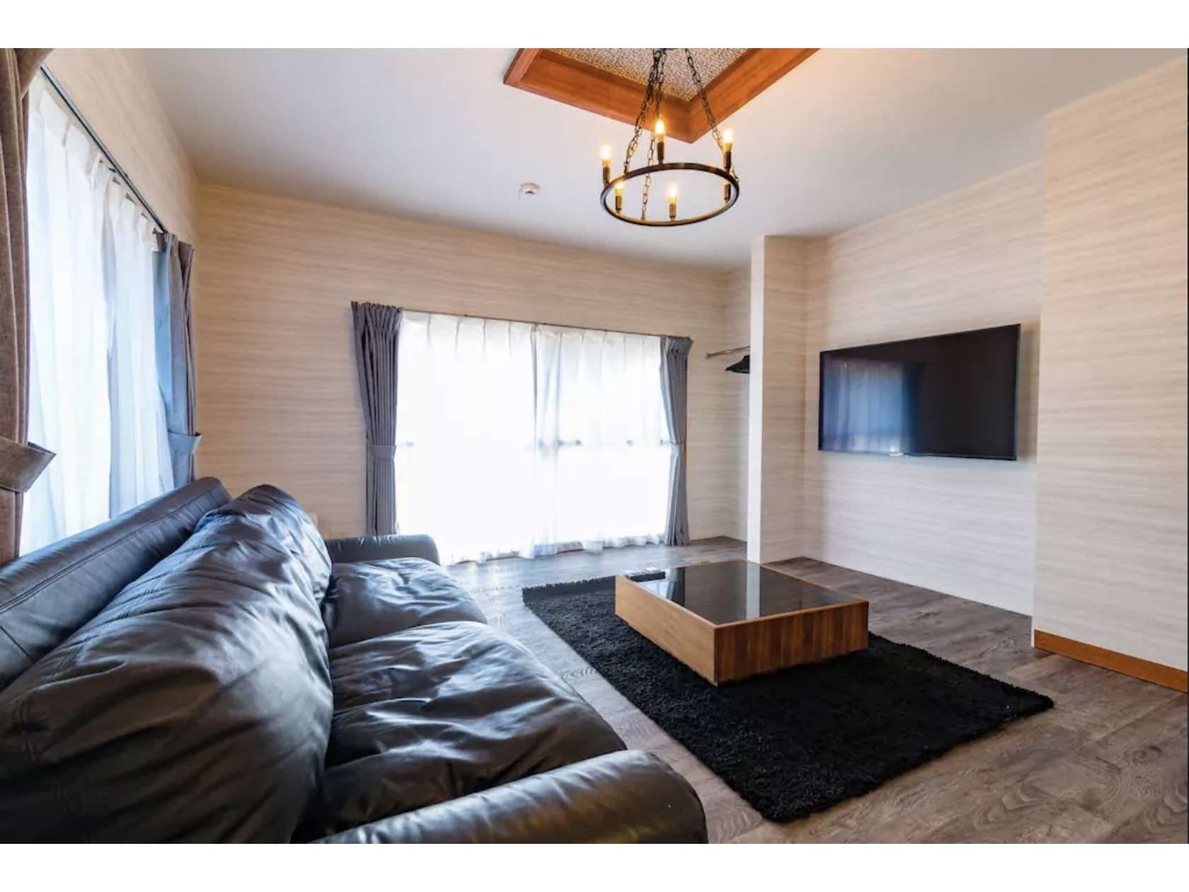 ���r���O