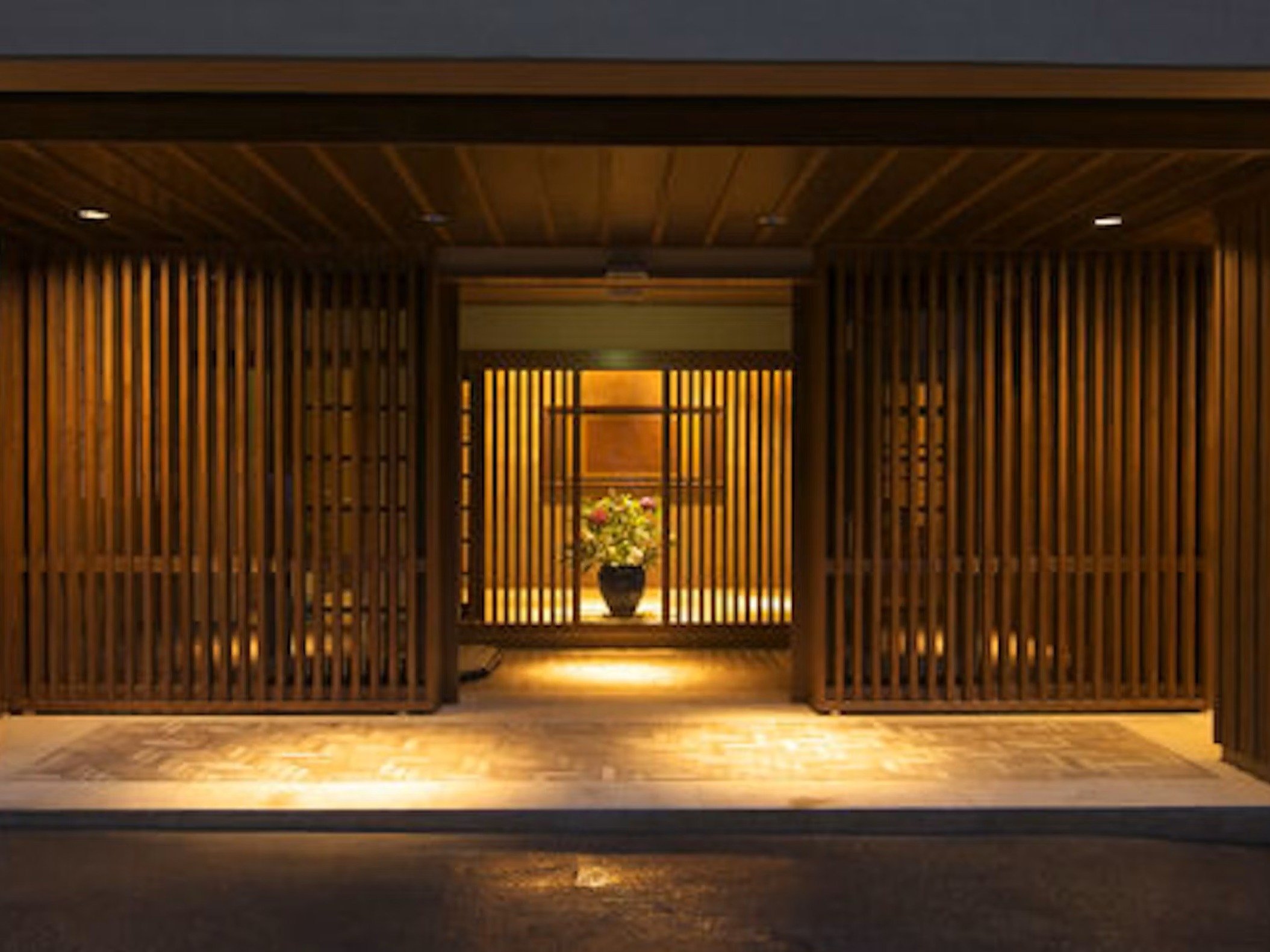 鉷X𔲂B悻UOON̗jVܗفȕh@꞊v܂B