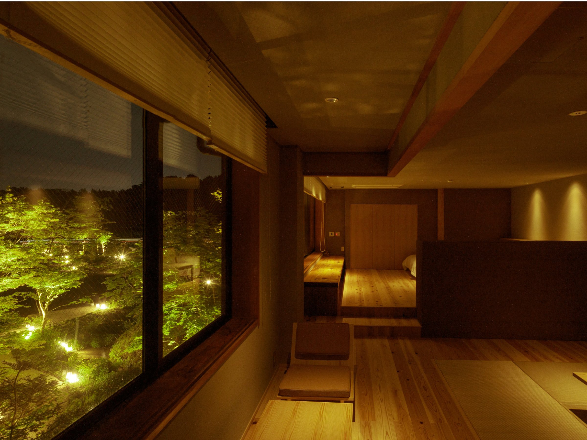 �؂Ɠy�ǂ̋q���y��sawaoto�z�`������������̋��