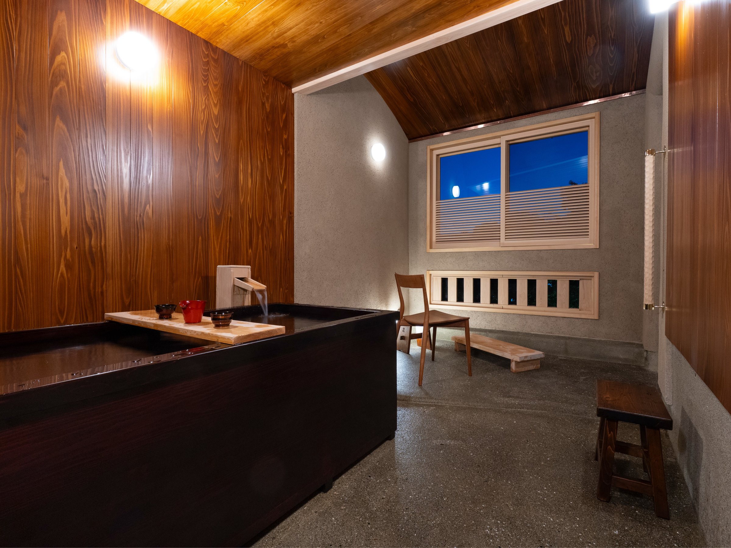 �y���ʎ� ���{���������C�R���z����JAPAN�B�q�h��̉p�ːE�l��������������{���̑������C�B