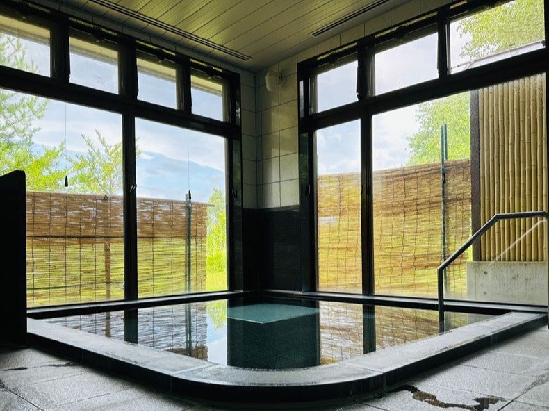 ���R�������铒���ݑ̌�