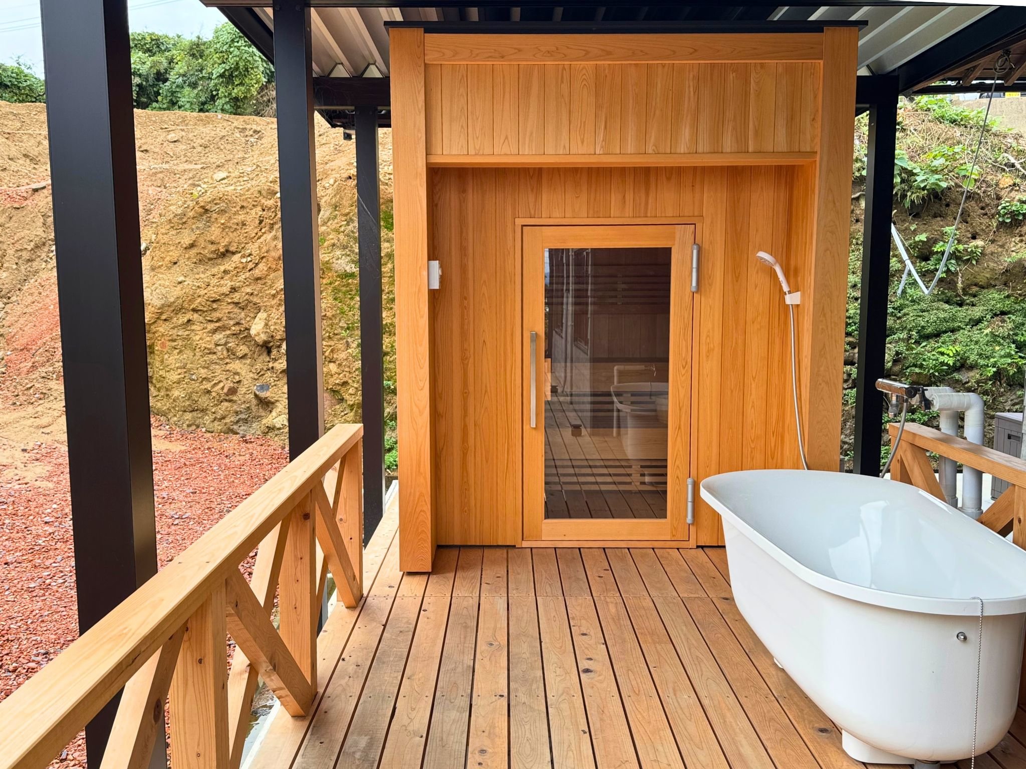 ���O�T�E�i�E�����C�E�V�����[