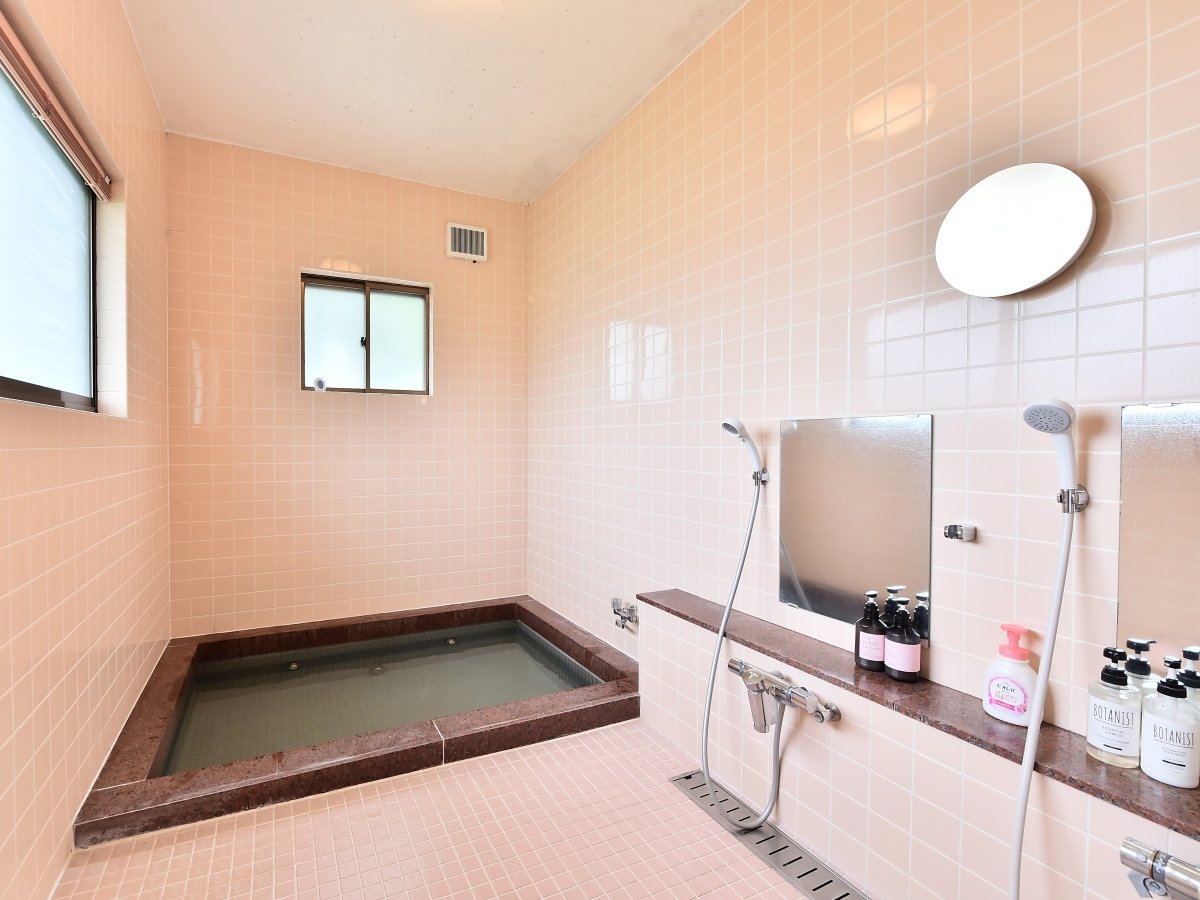 �{�ف@���C