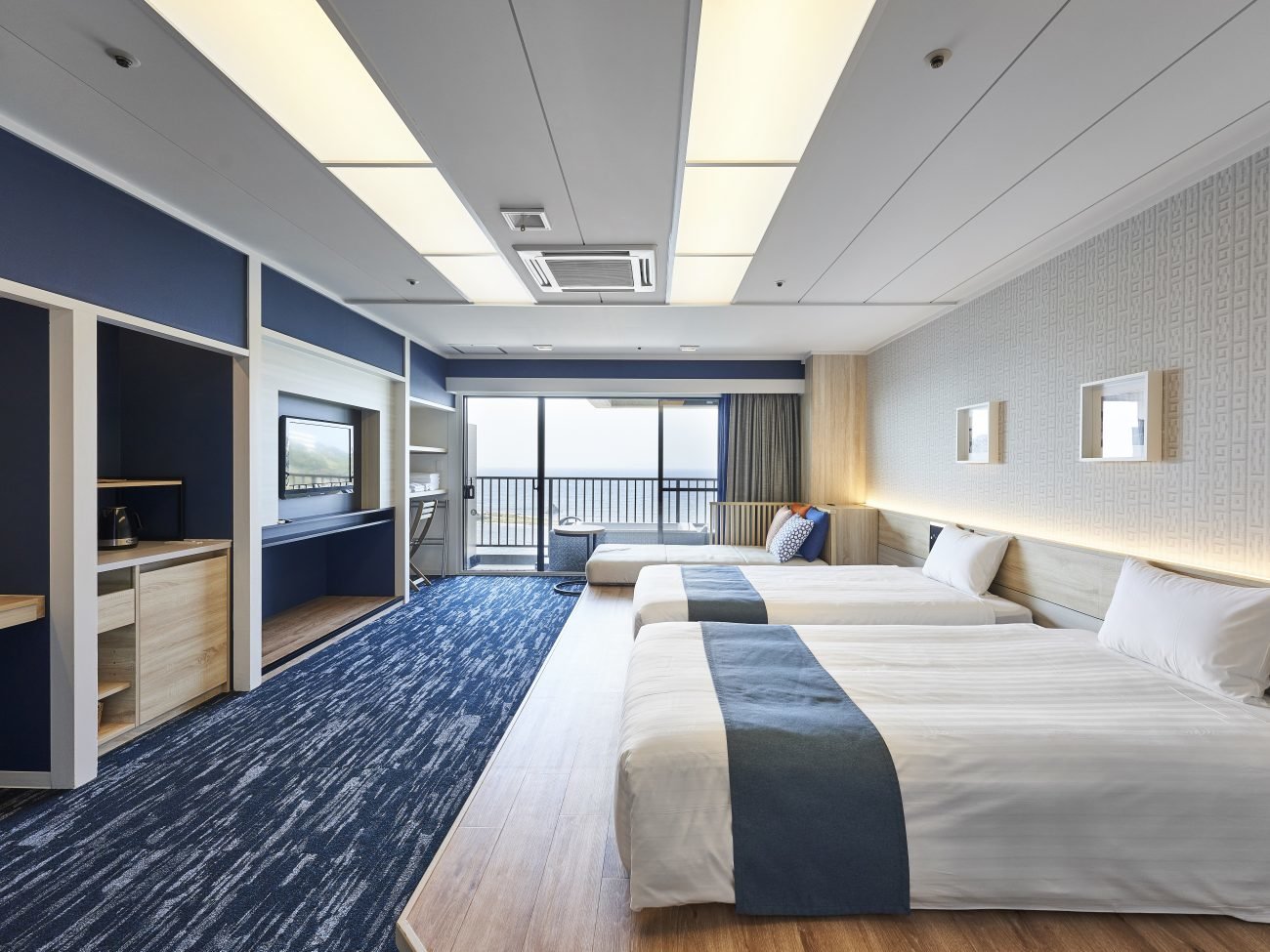 �f���b�N�X�I�[�V�����r���[�c�C���i�I�V�o�u���o�X�t�j1�`4��