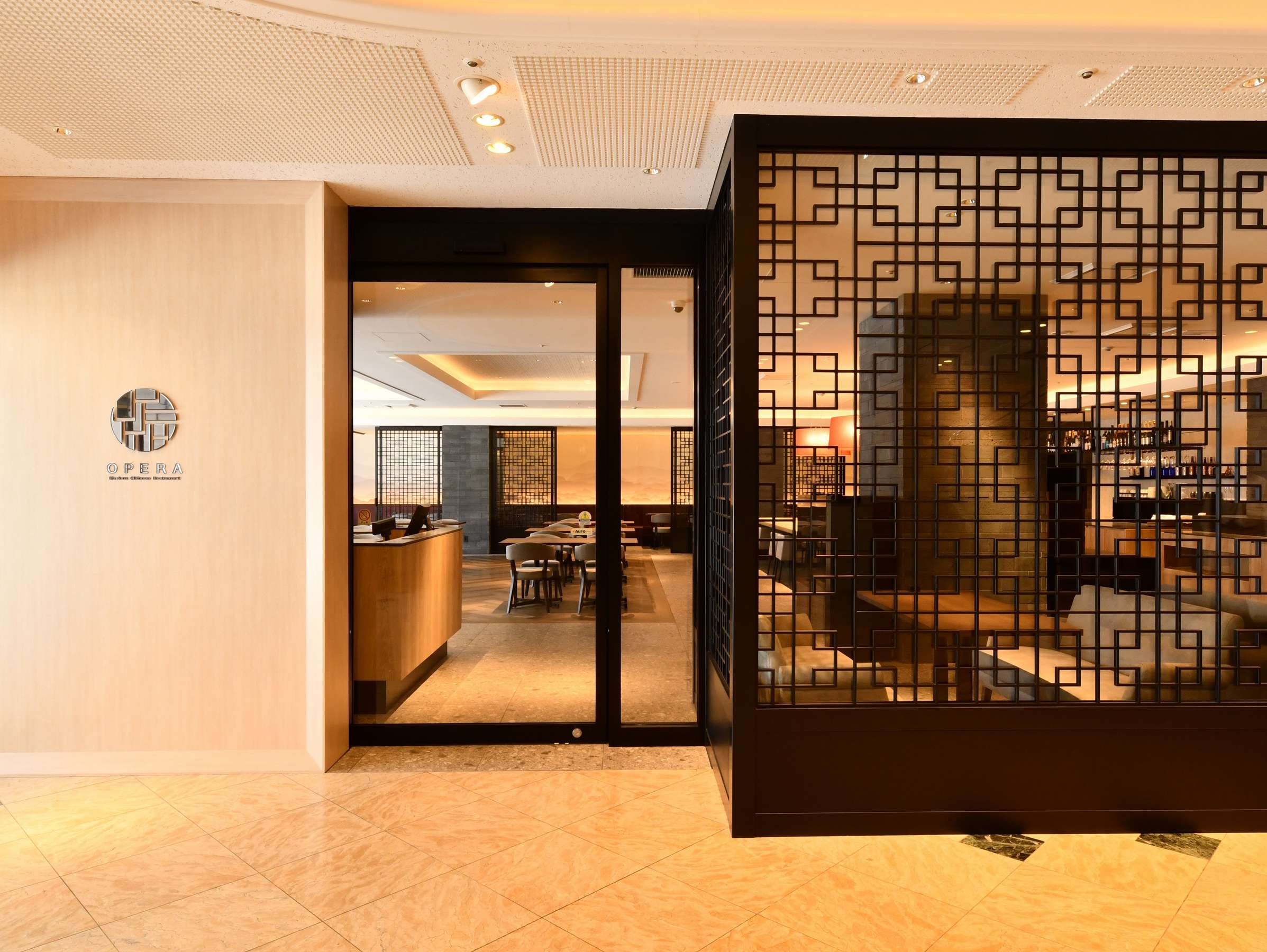 �yModern Chinese Restaurant OPERA�z���X�g�����X��